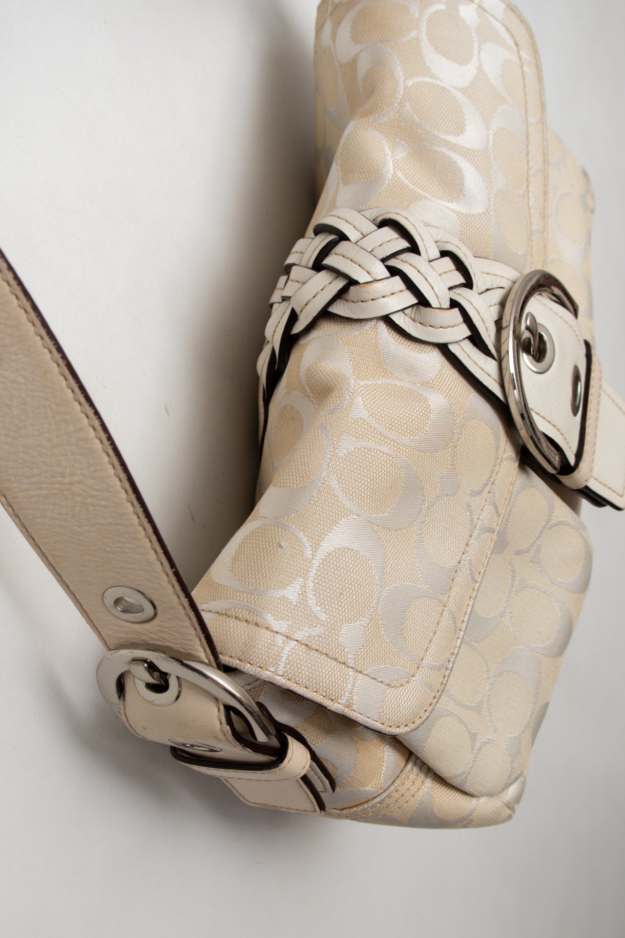 #195 Coach Soho bag Beige | c. 196 | Size