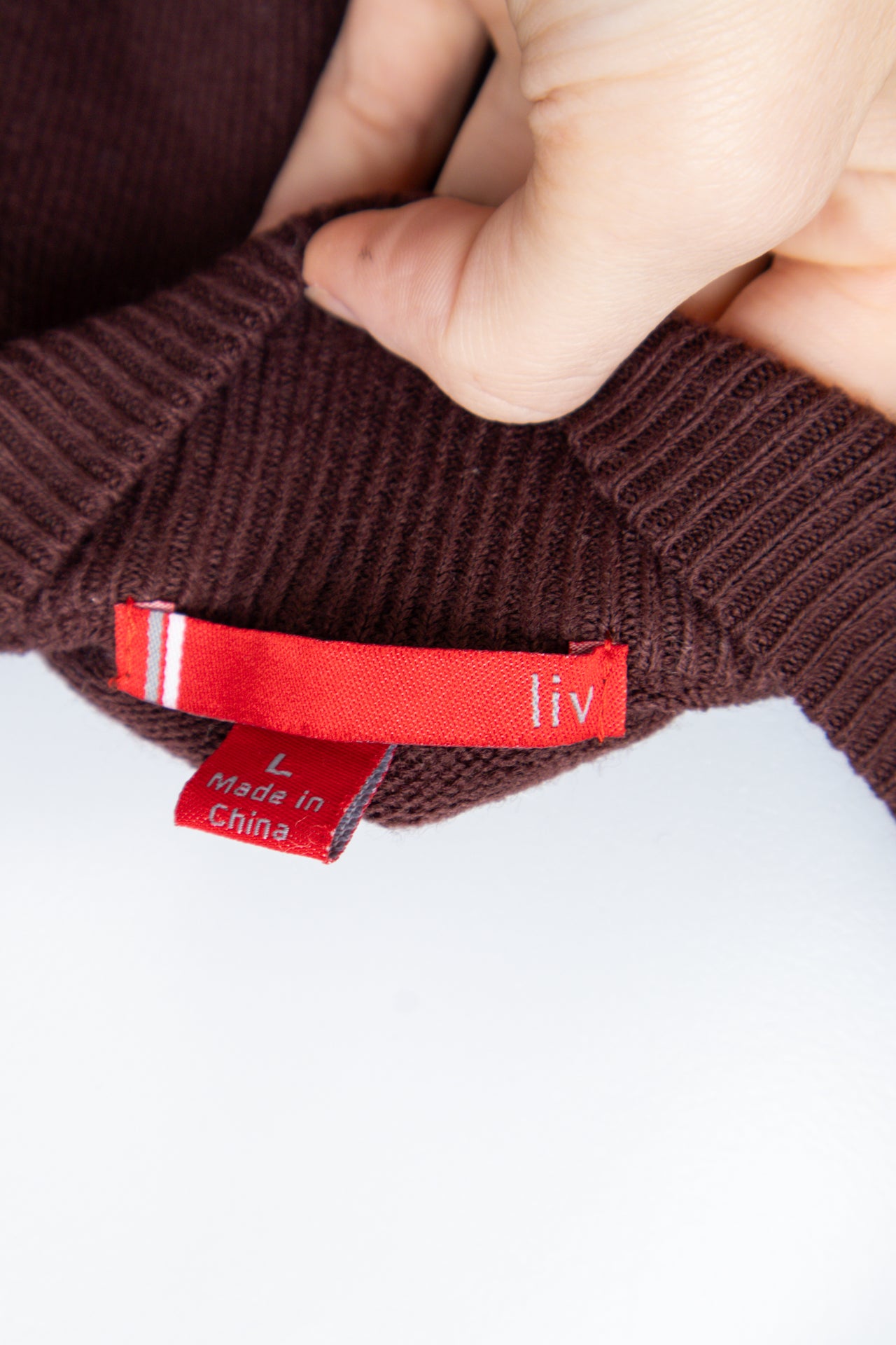 #119 liv T-shirt Brown | c. 195 | Size 10