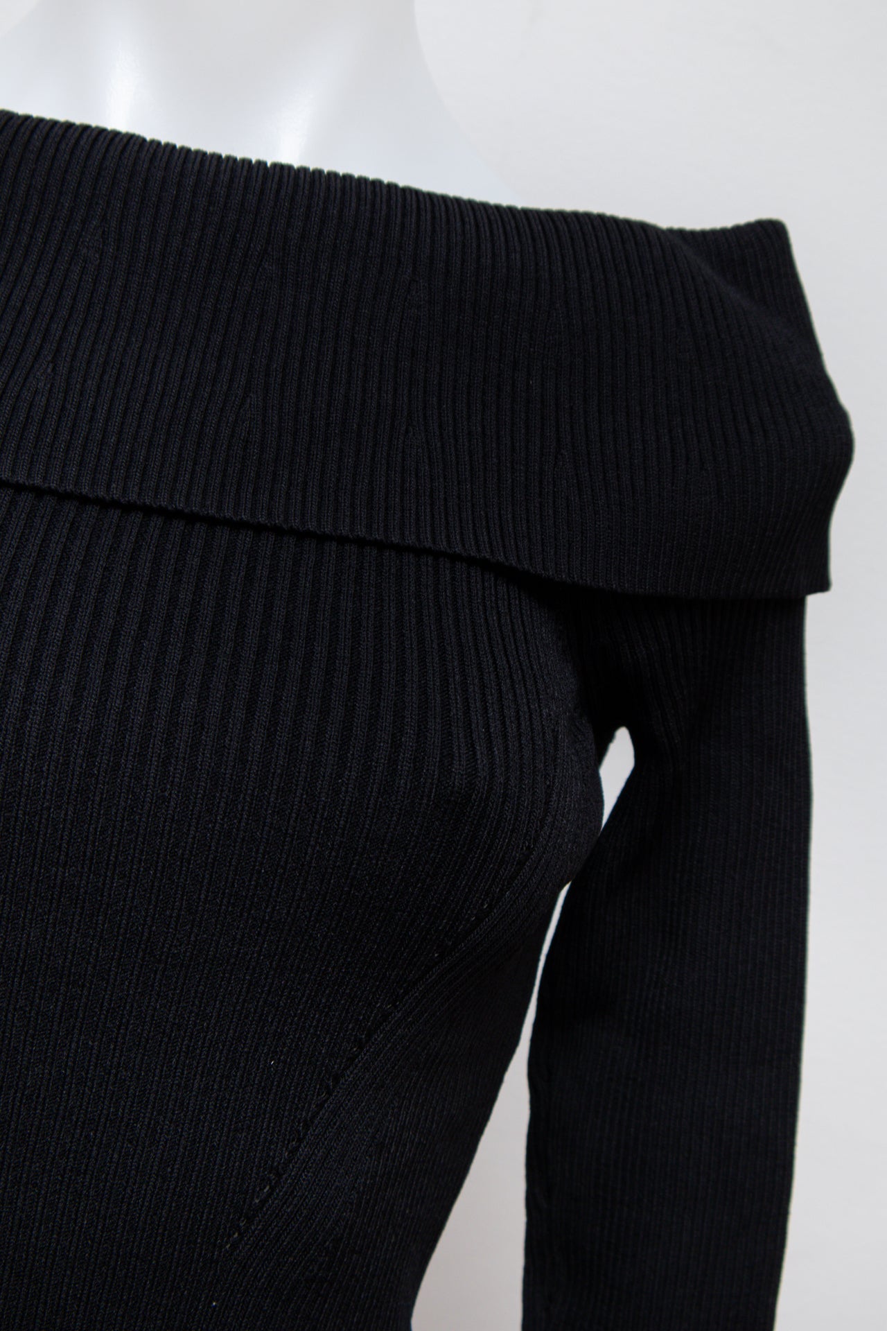 #79 Michael Michael Kors Camisole Top Black | c. 192 | Size 6