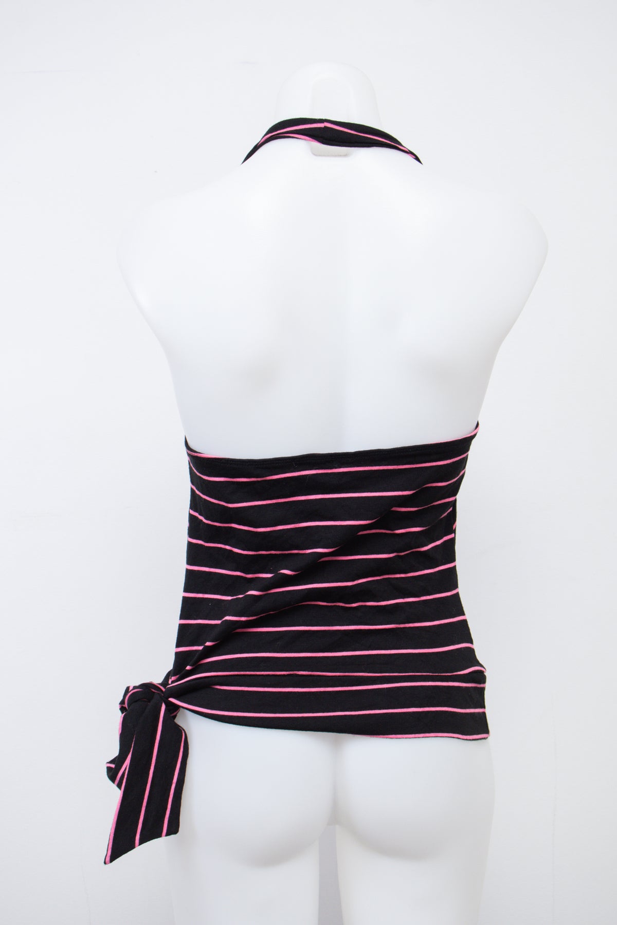 #065 Shameless Halter Top Black | c. 207 | Size 8