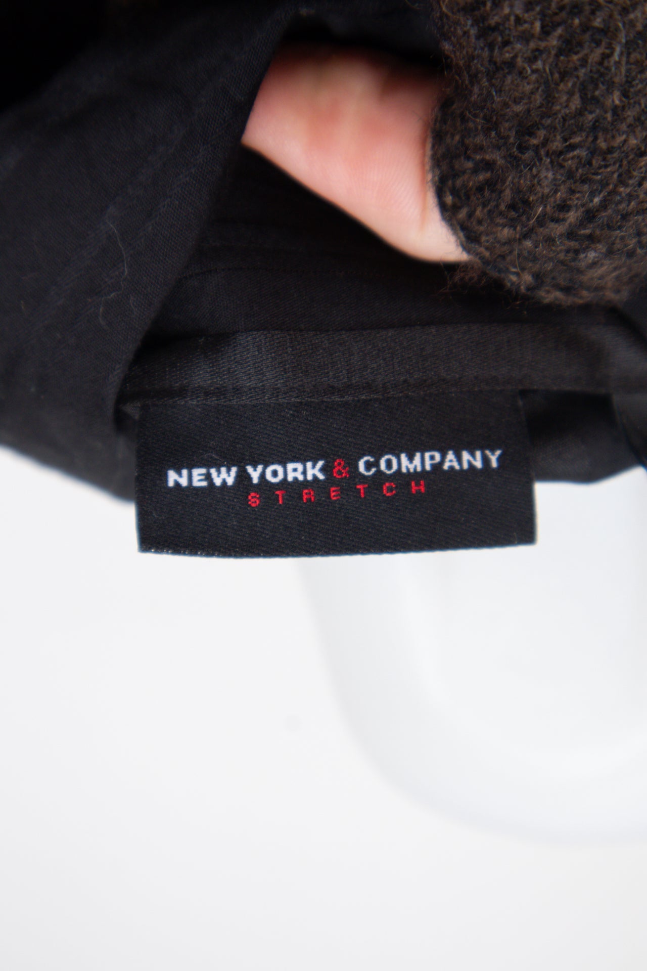 #067 New York & Company Stretch T-shirt Black | c. | Size 8