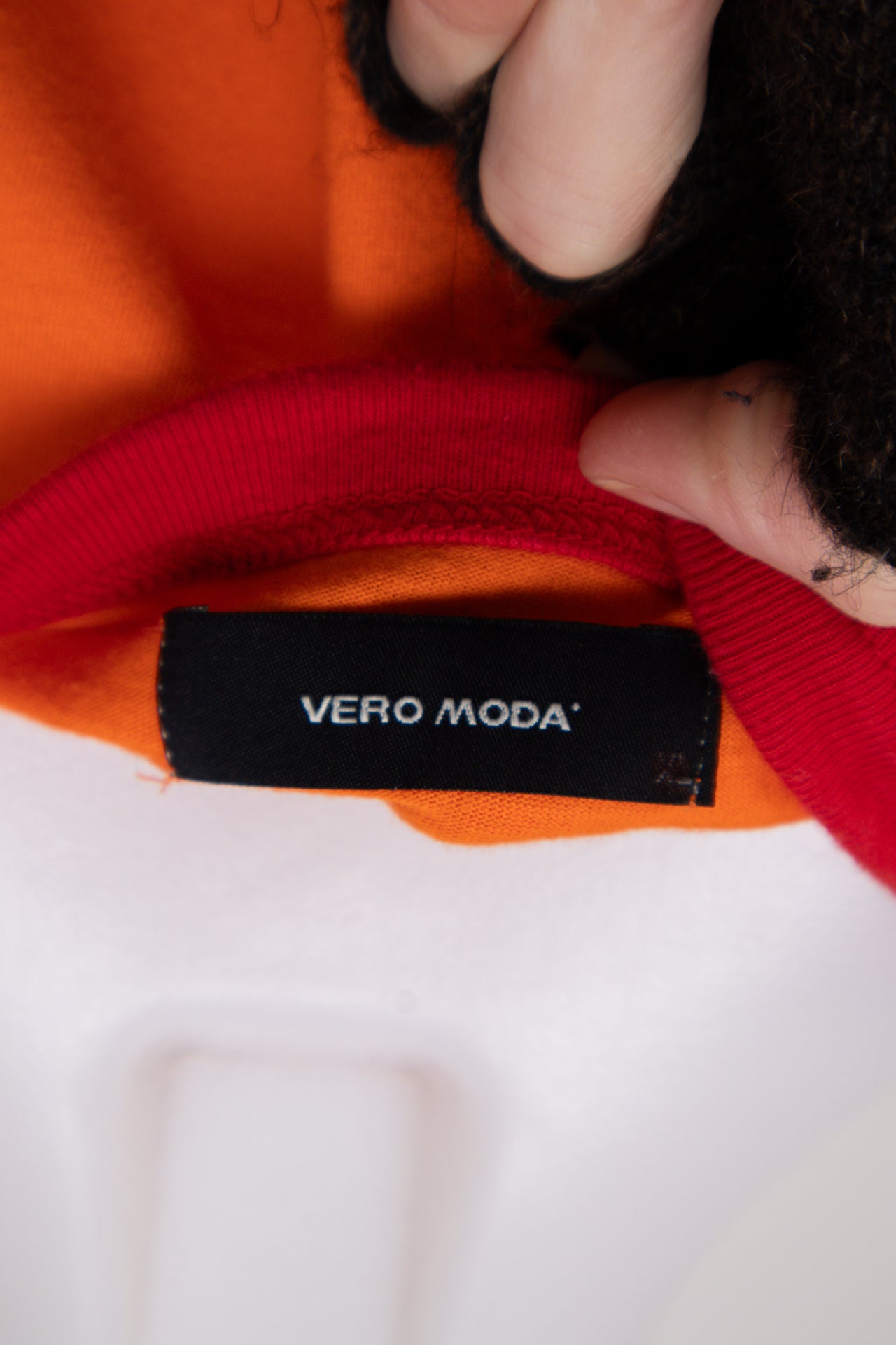 #085 Vero Moda T-shirt Orange | c. 199 | Size 10