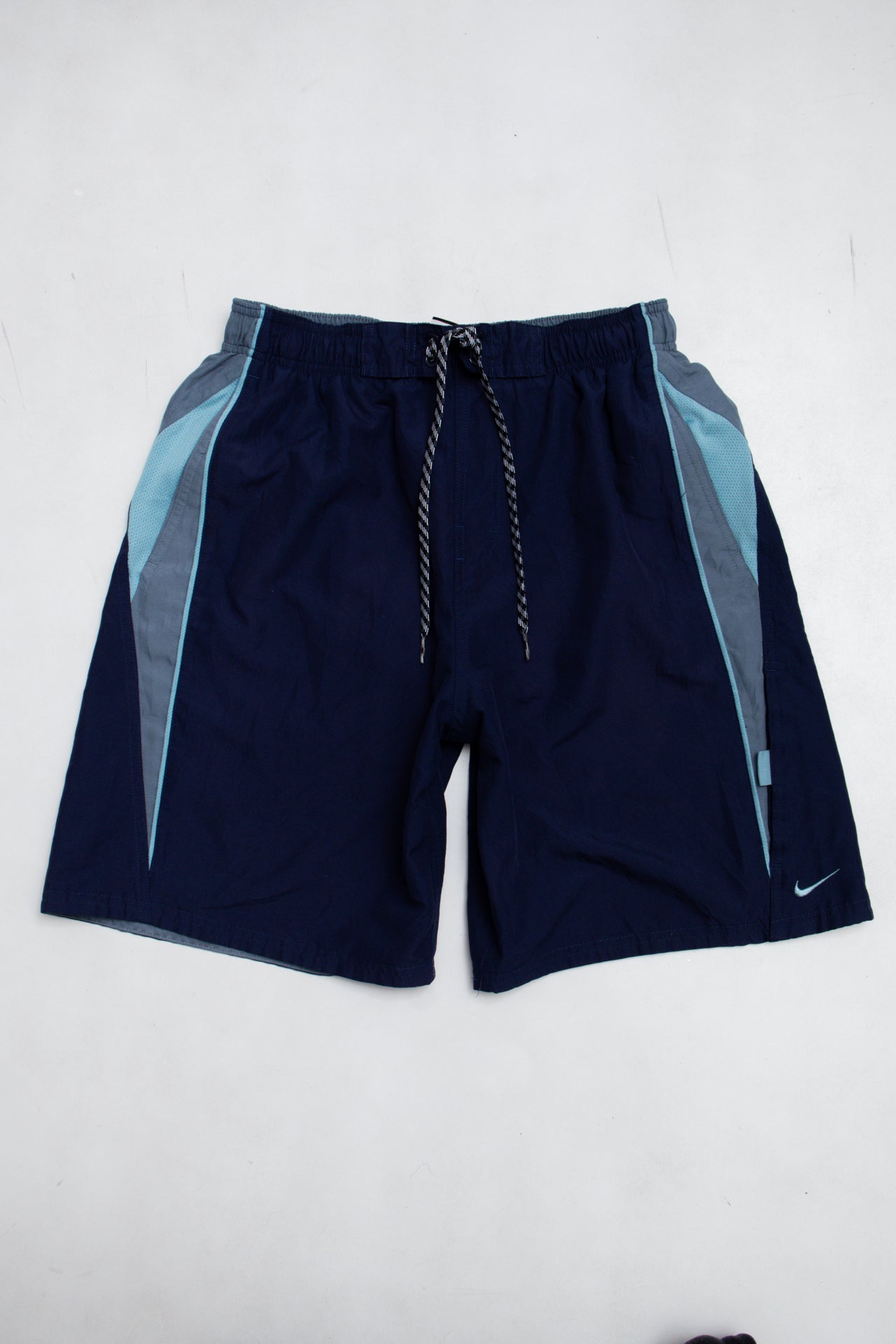 #119 Nike Shorts Navy | c. 196 | Size 8