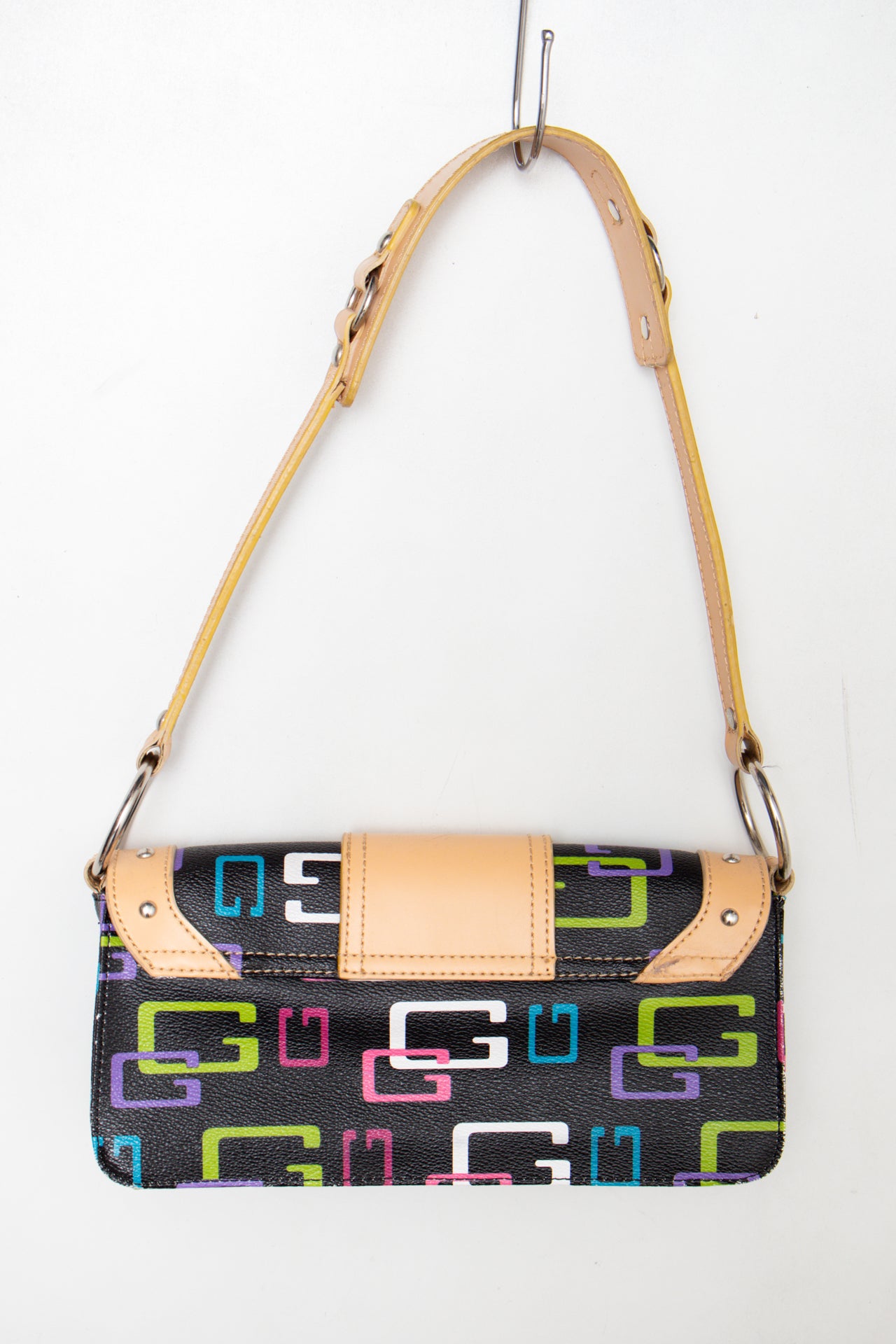 #179 Guess Shoulder Bag Black | c. 187 | Size
