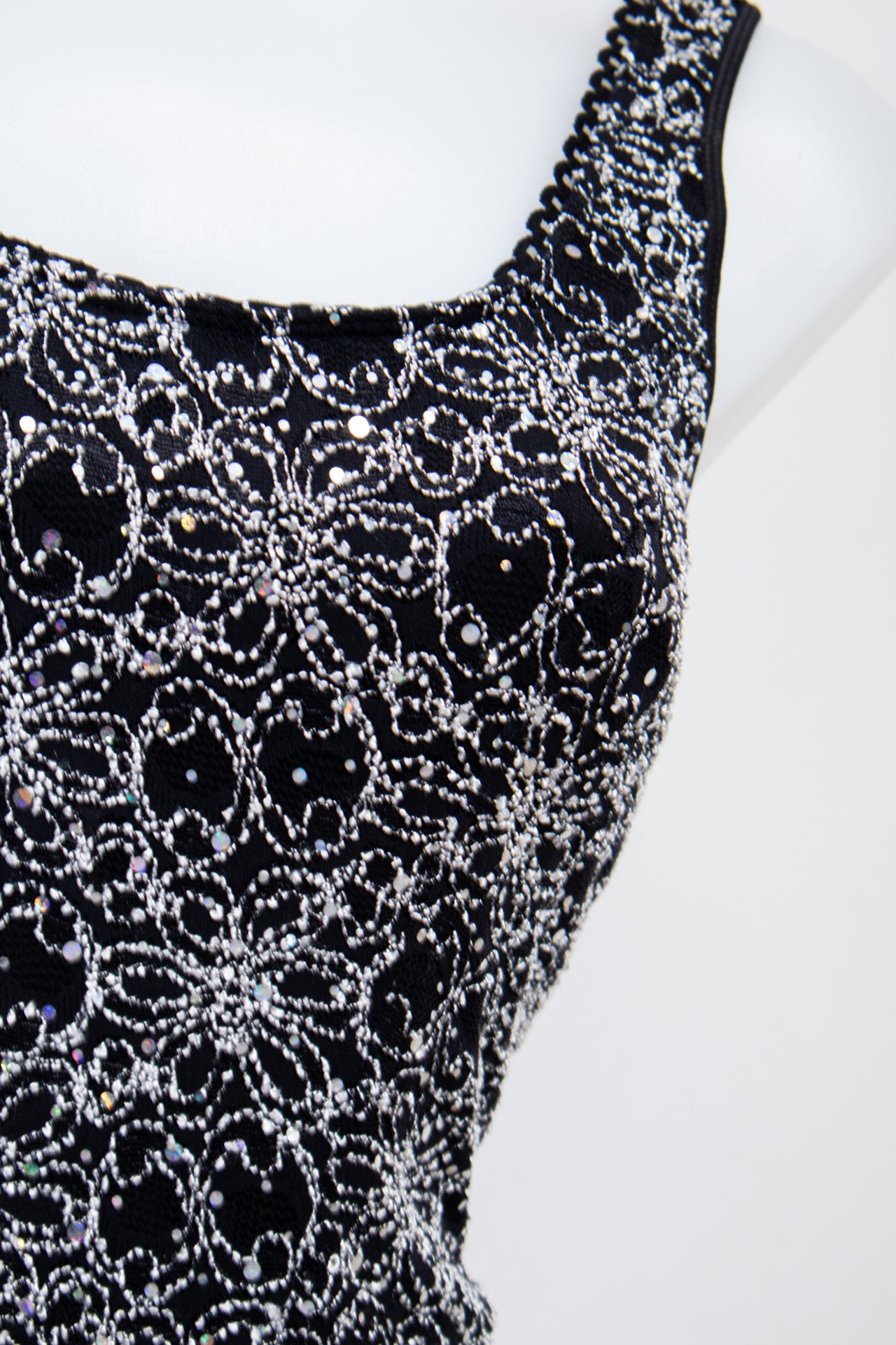 #049 Cato Camisole Top Black | c. 207 | Size 8