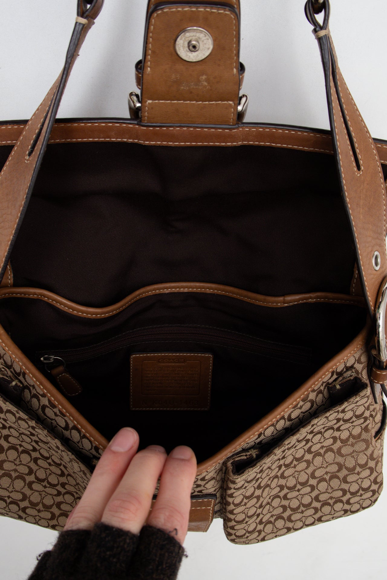 #189 Coach Shoulder Bag Brown | c. 202 | Size