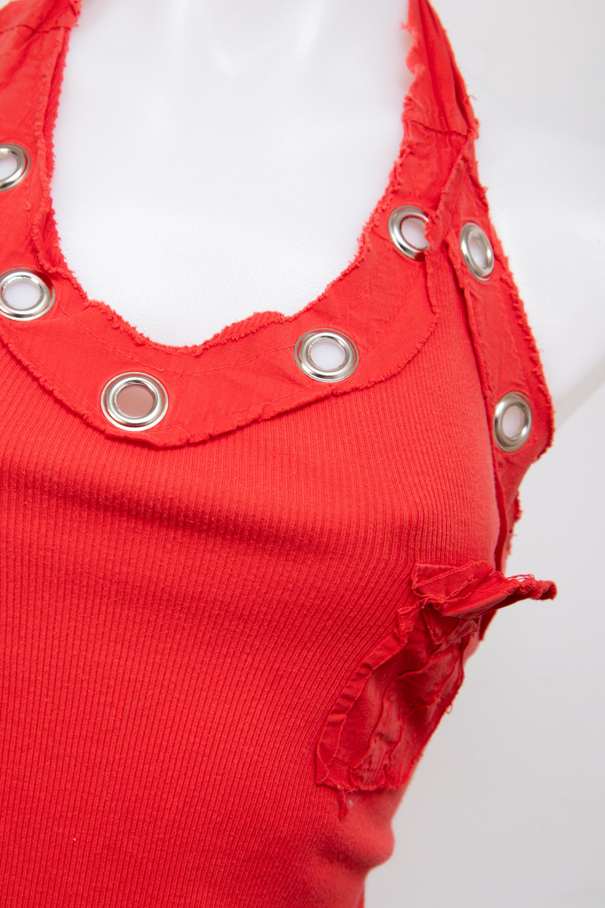 #072 Halter Red | c. 209 | Size 8