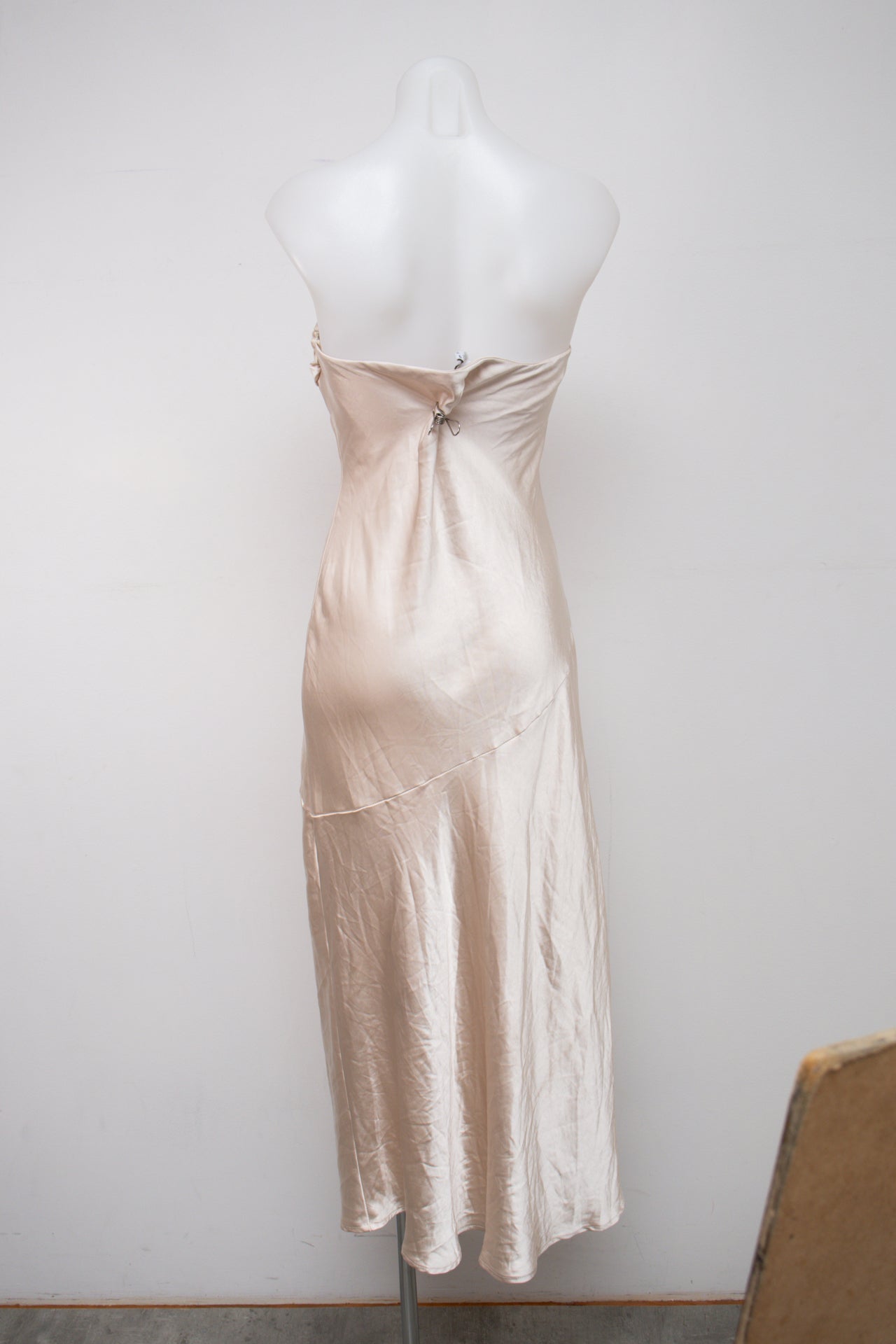 #081 Selfie Leslie Camisole White | c. 201 | Size 8