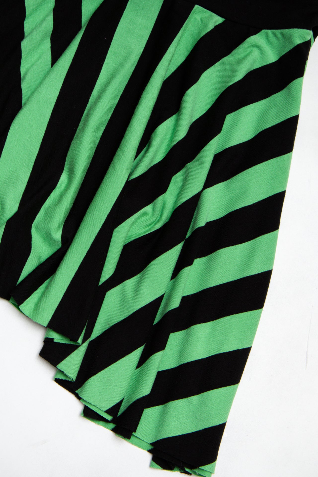 #153 Forever21 Skirt Green | c. 193 | Size 10/12/14