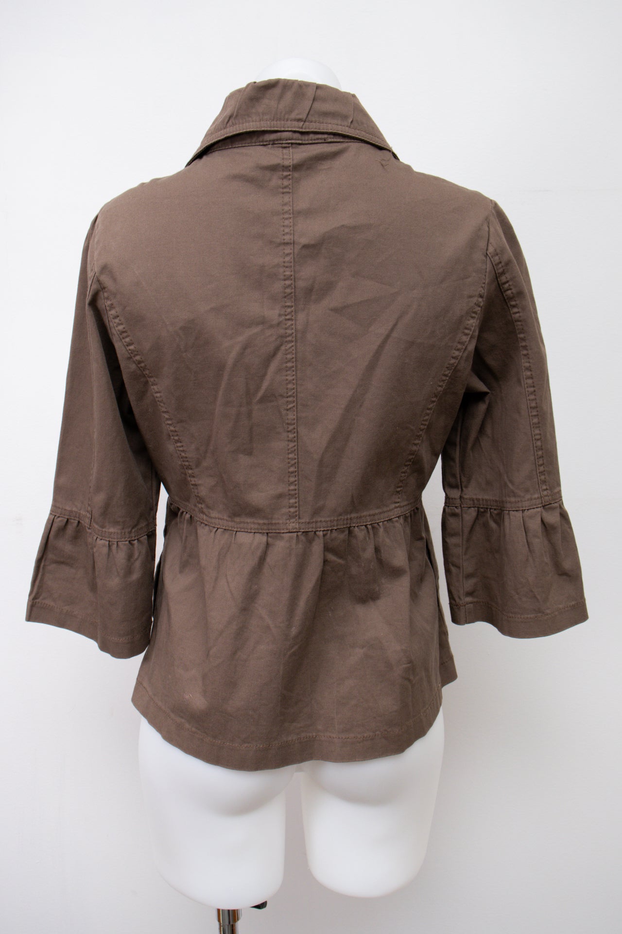 #135 Evolutif T-shirt Brown | c. 198 | Size 8