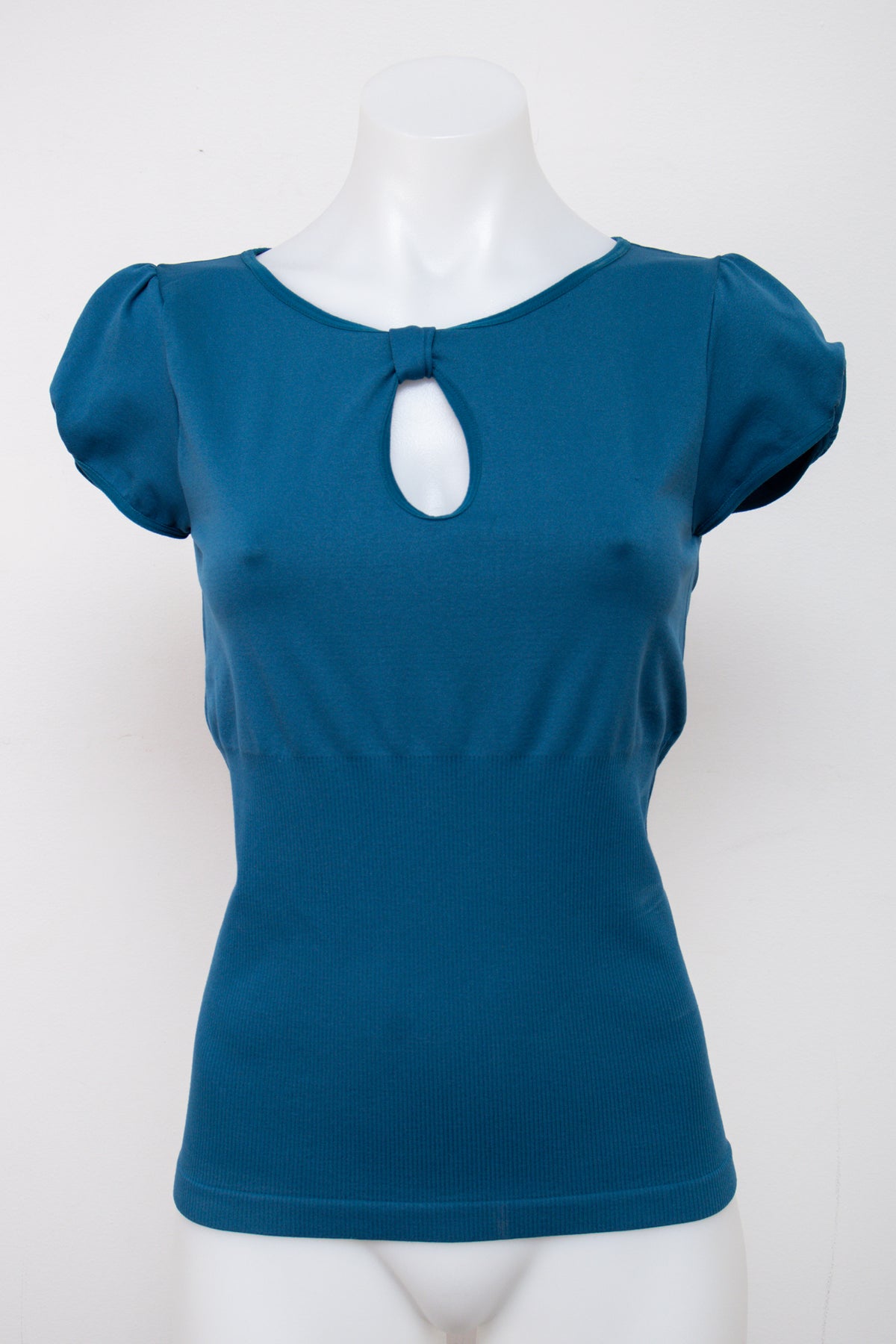 #097 Embrace It Top Blue | c. 208 | Size 12
