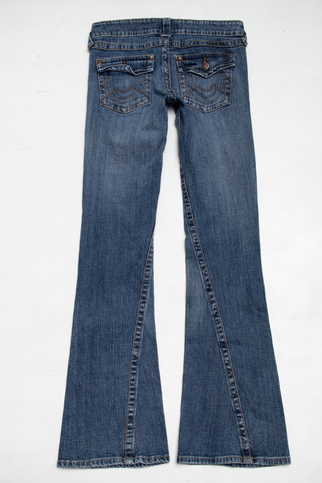 #133 Zenaana Jeans Blue | c. 197 | Size 6