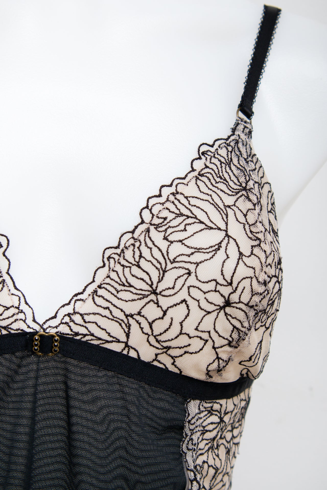 # Gilligan & O'malley Intimate’s Cami Top Black | c. 194 | Size 8