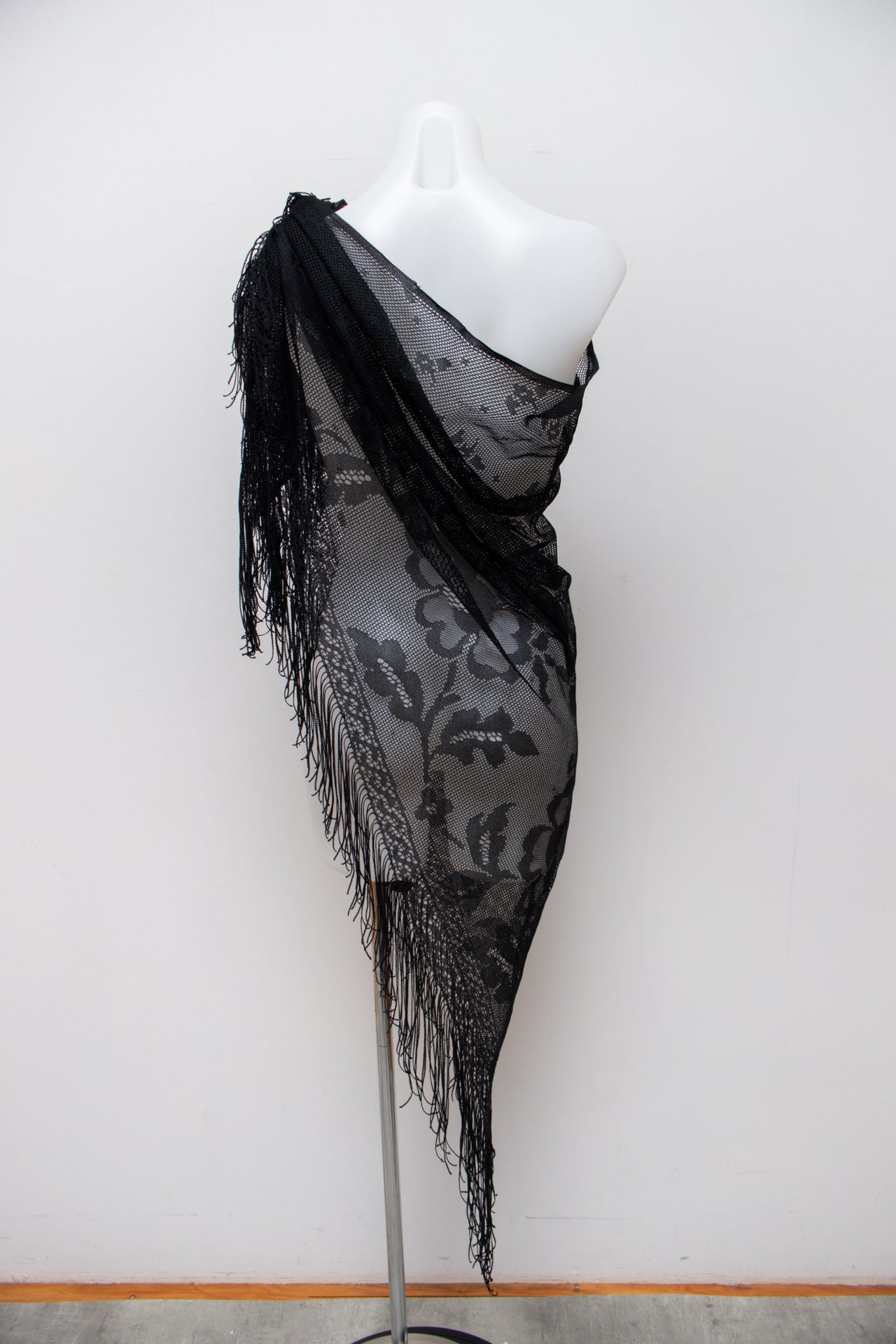 #203 Camisole Black | c. 192 | Size