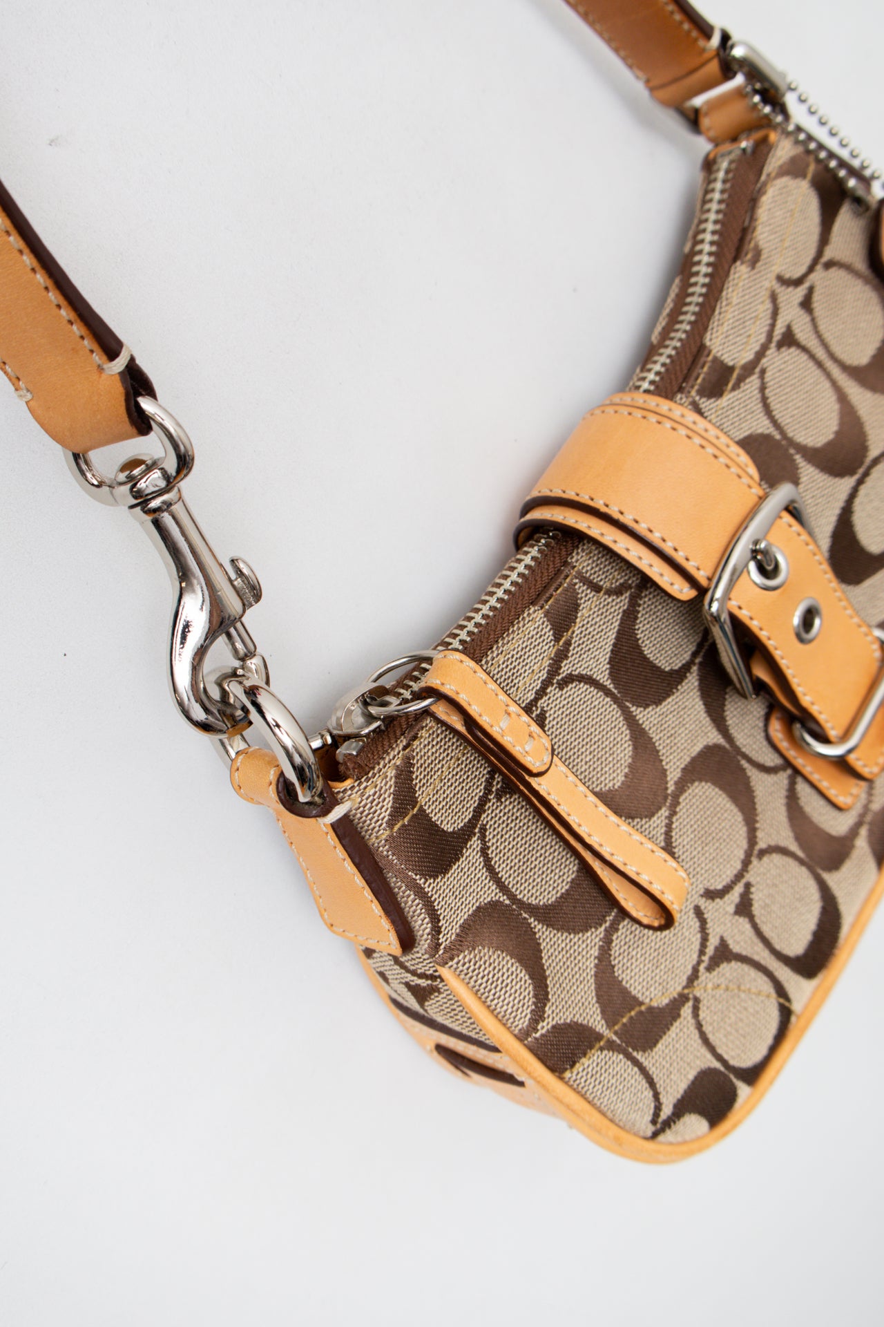 #183 Coach Shoulder Bag Brown | c. 200 | Size