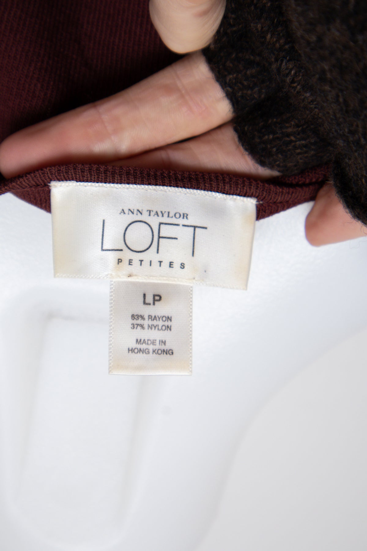 #019 Ann Taylor Loft Short Sleeve Red | c. 209 | Size 12
