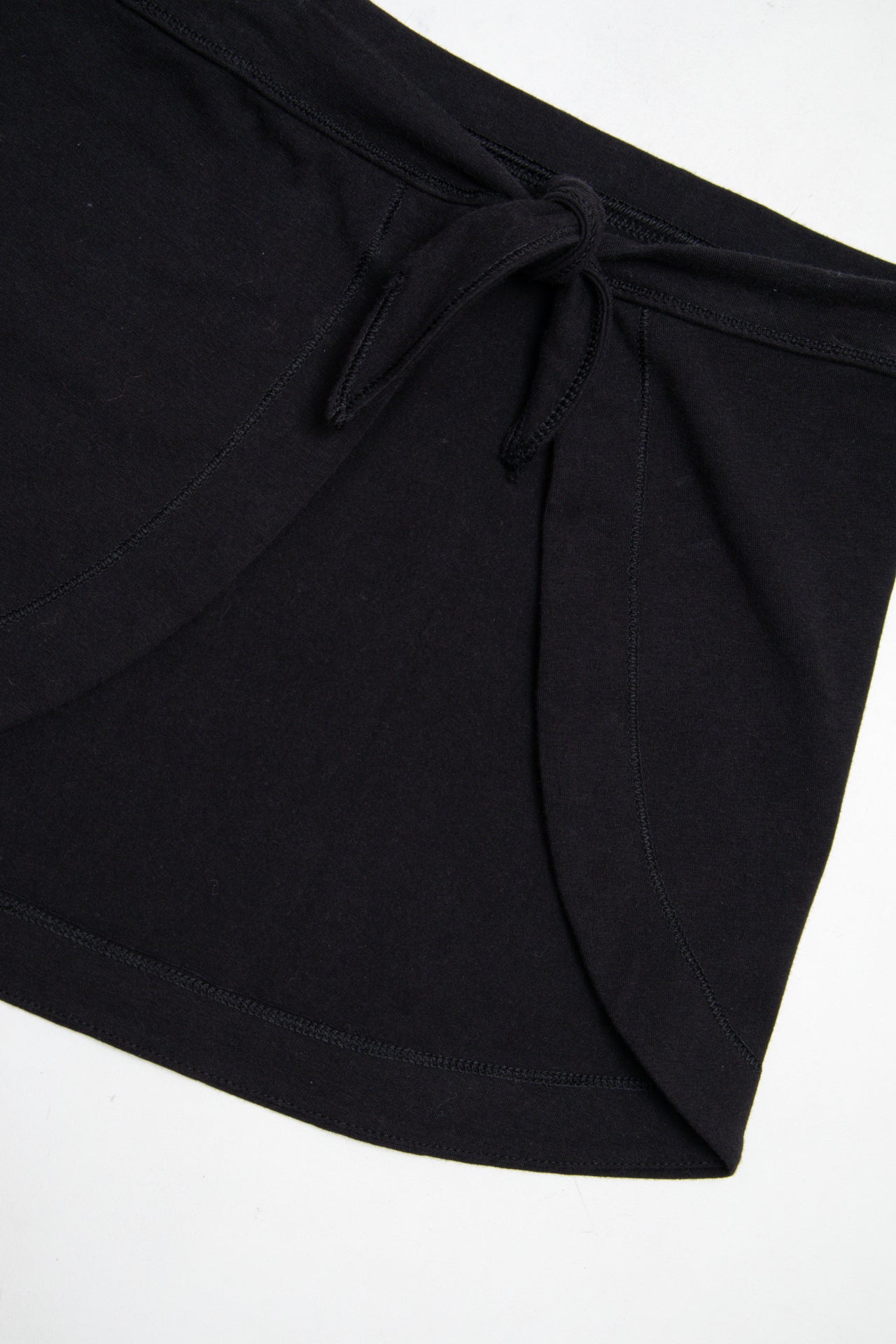 #065 Mini Skirt Black | c. 204 | Size 14