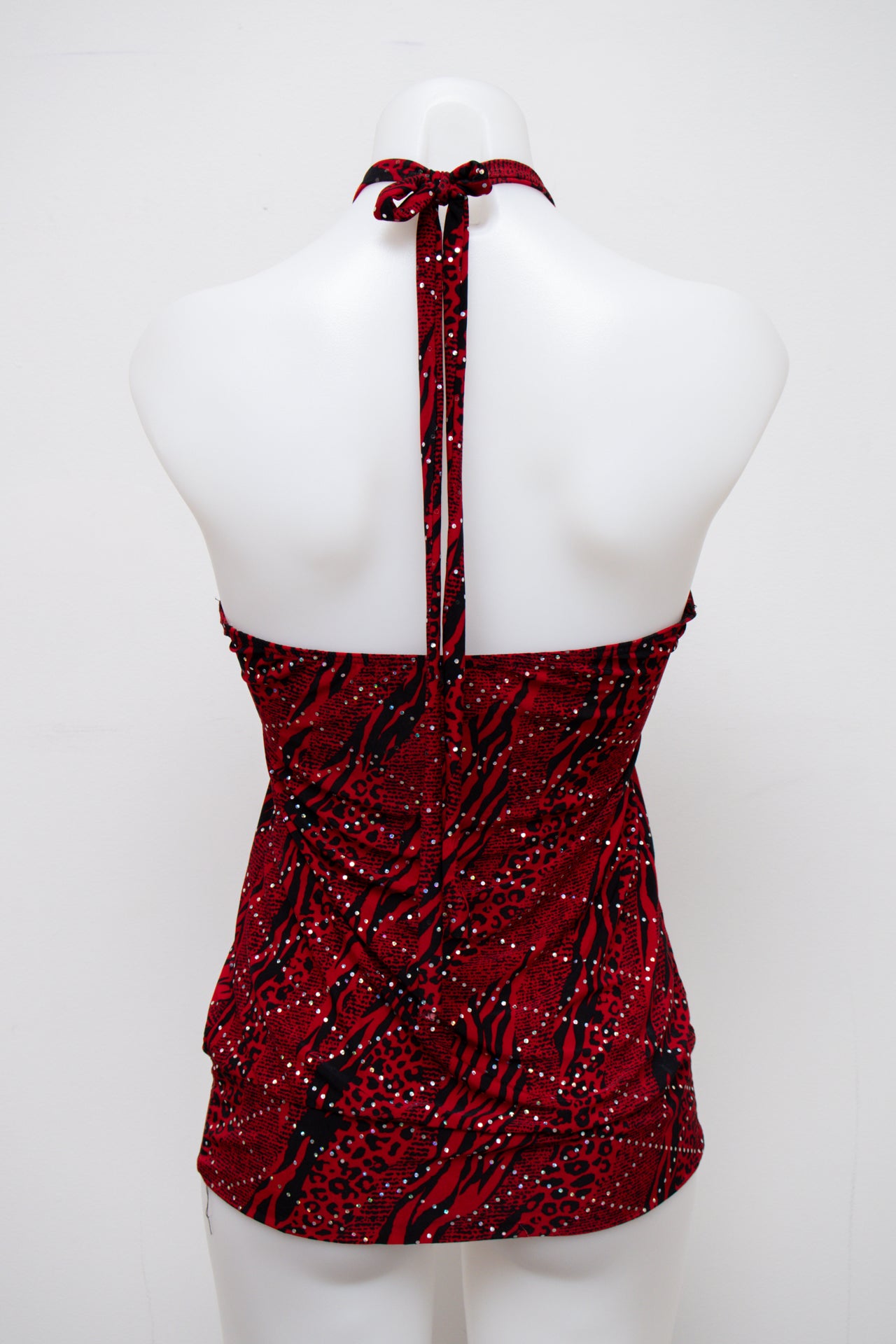 #004 Discreet Halter Top Red | c. 203 | Size 10