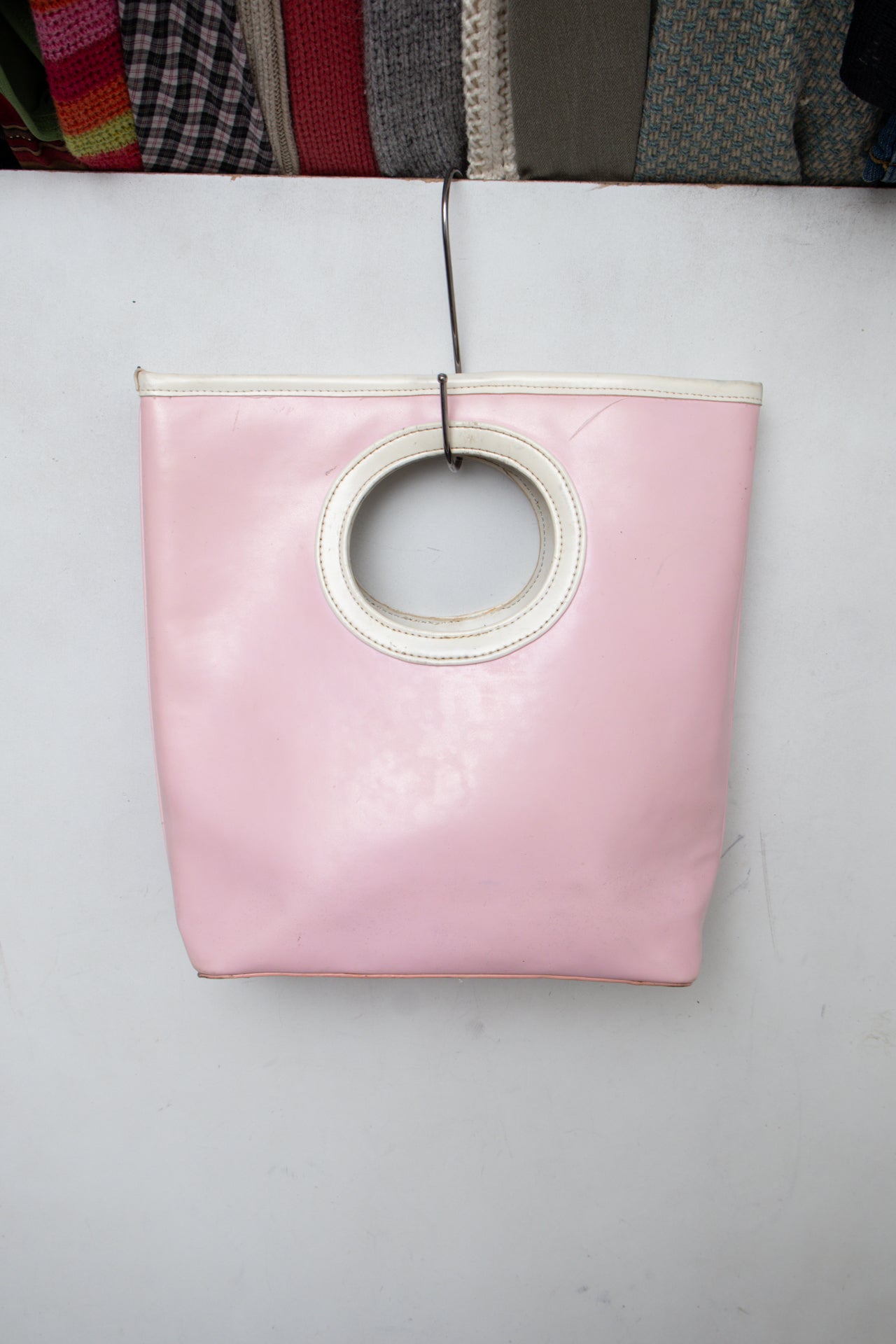 #198 Shoulder Bag Pink | c. 203 | Size