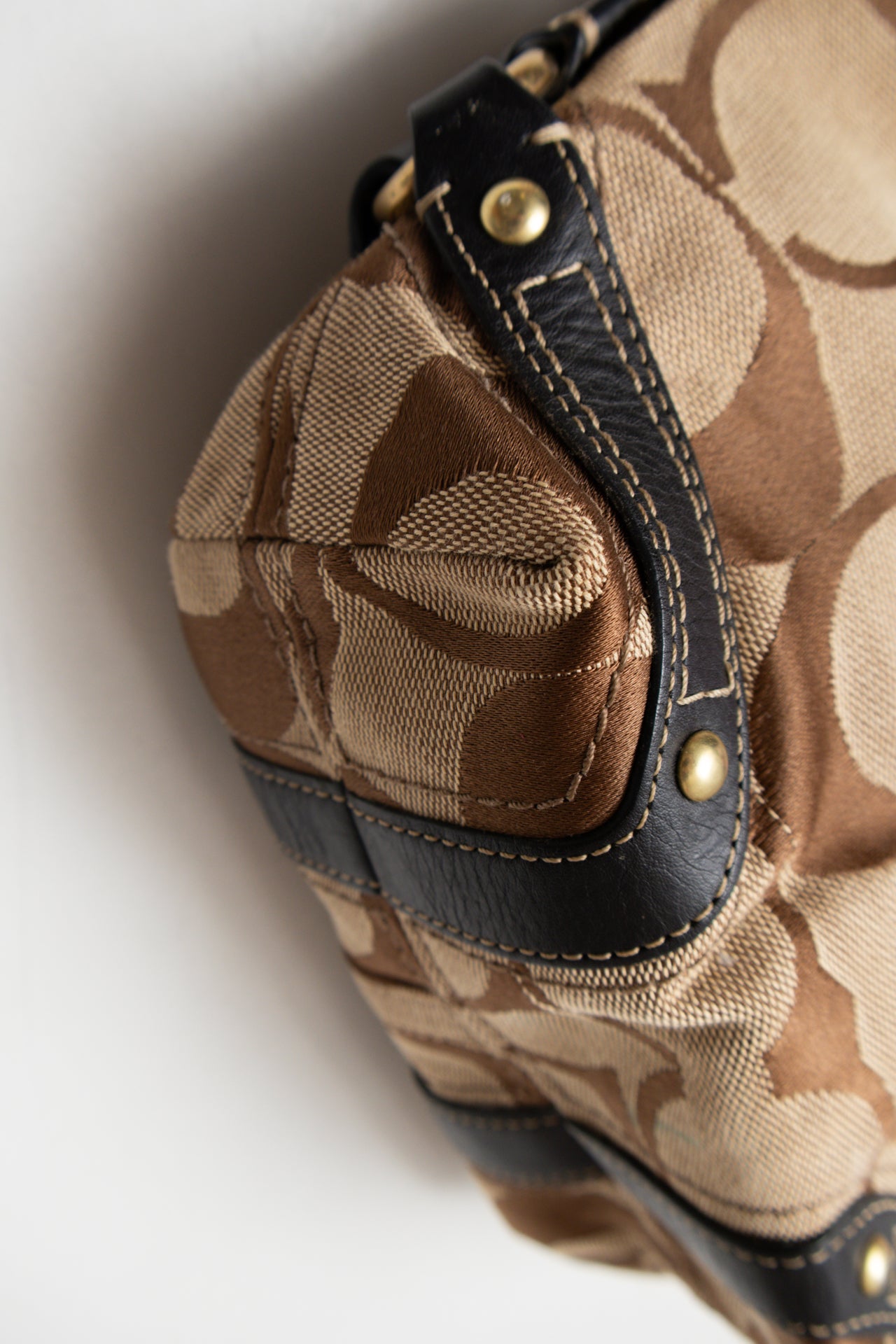 # Coach Shoulder Bag Brown | c. | Size