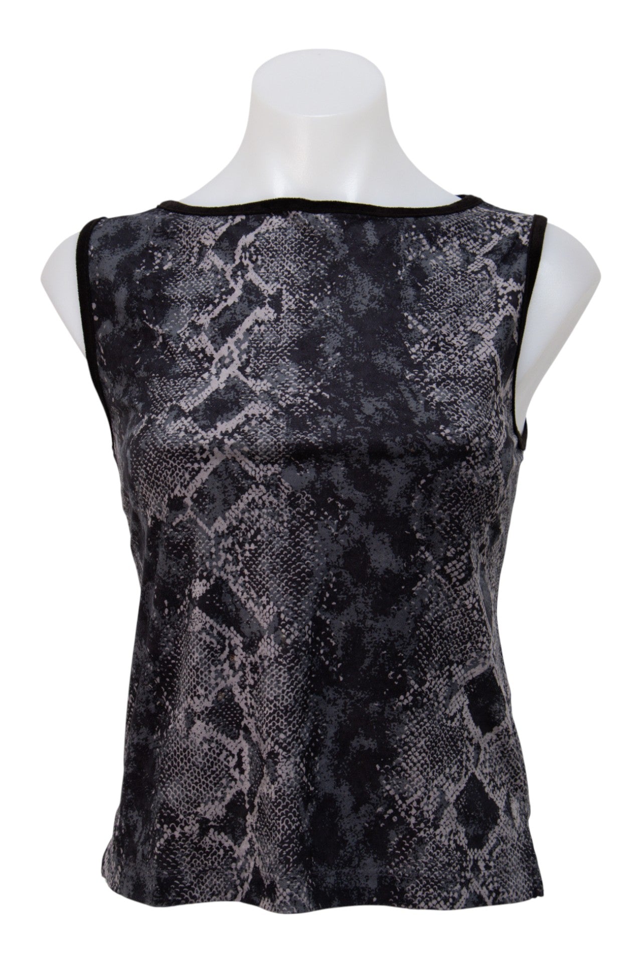 #075 Eyeshadow Tank Top Black | c. 199 | Size 10
