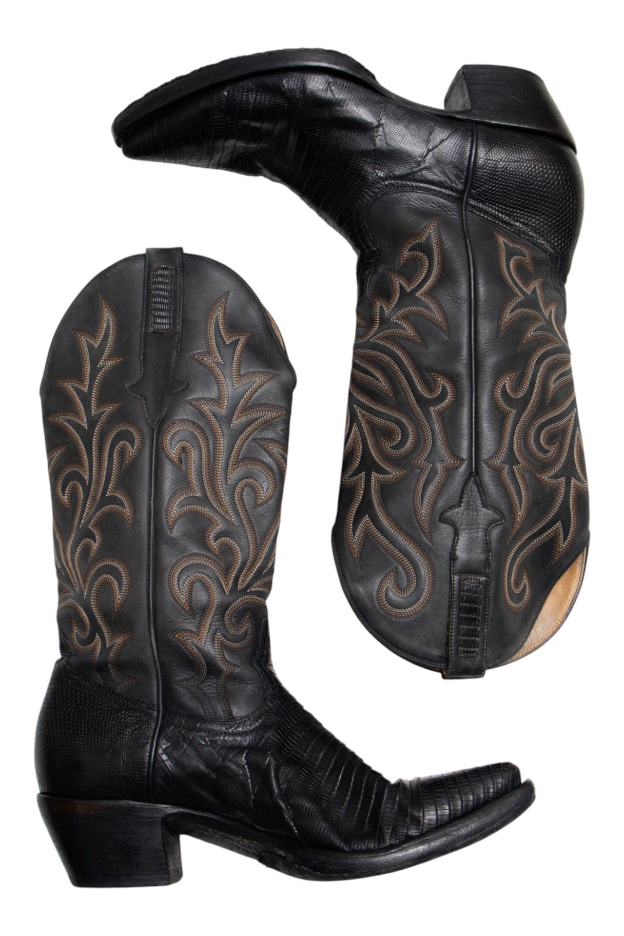 #186 Null Black | c. 203 | Size 10