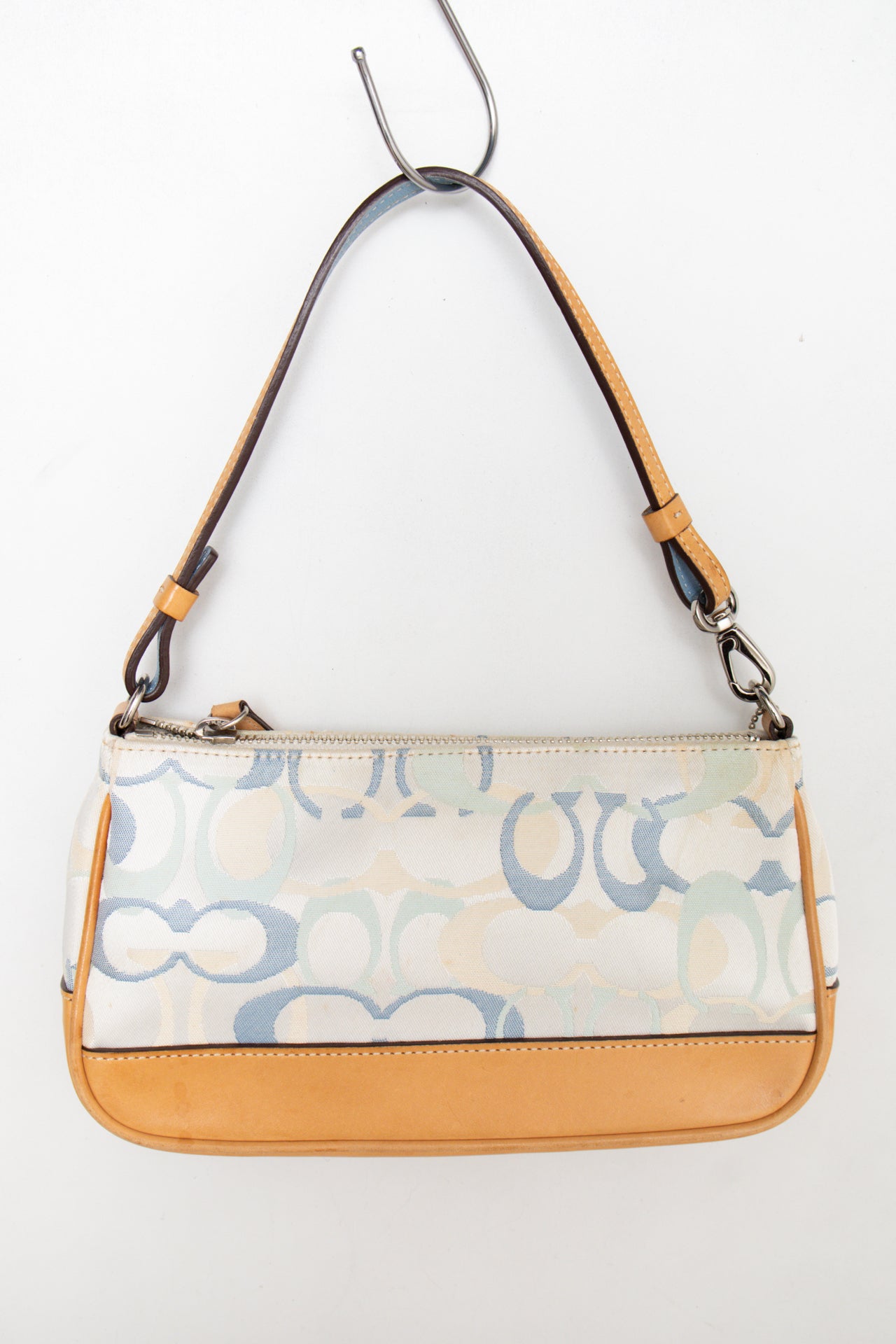 #167 Coach Shoulder Bag Beige | c. 187 | Size