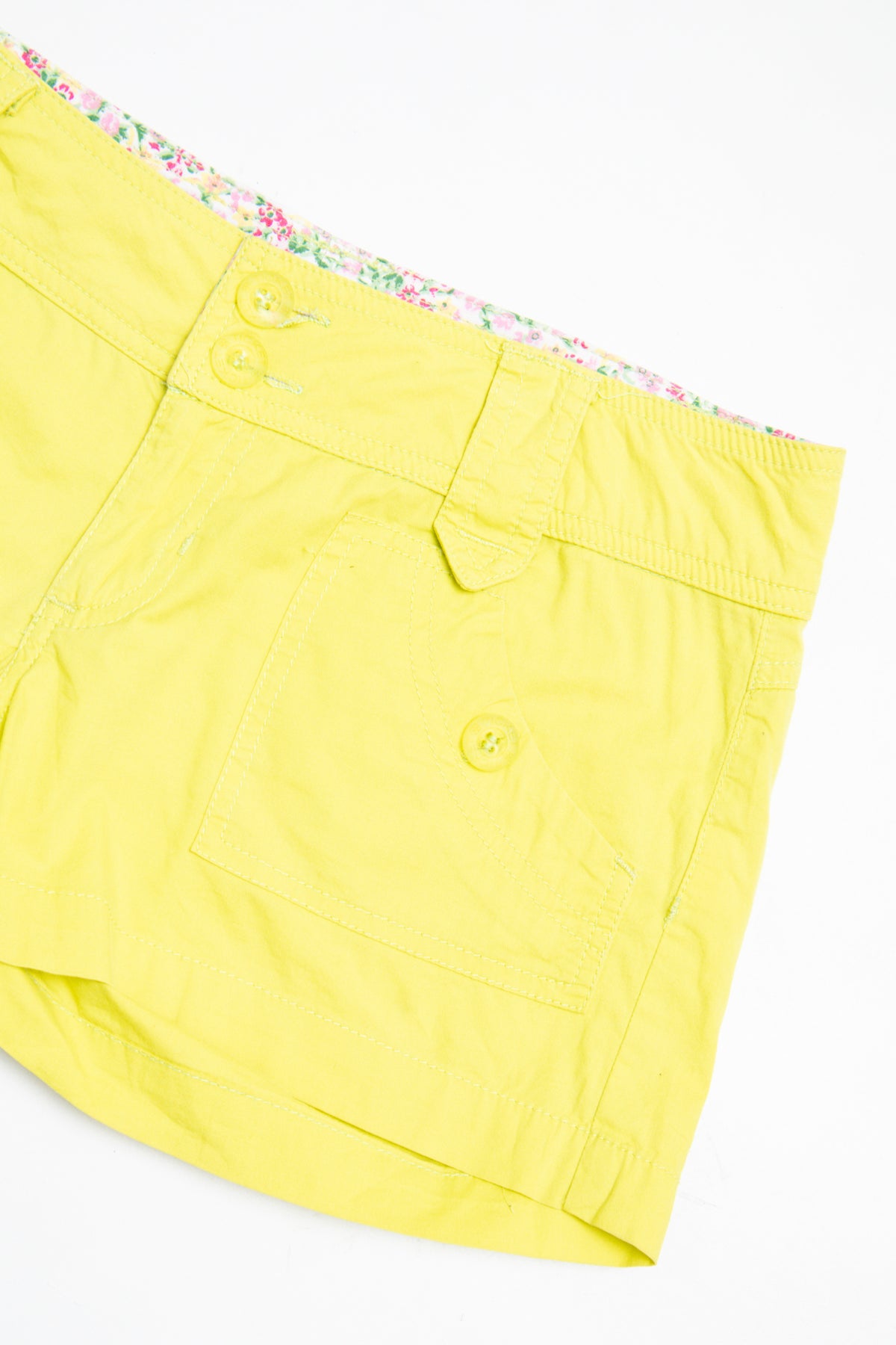 #152 Ticket Shorts Yellow | c. 207 | Size 8