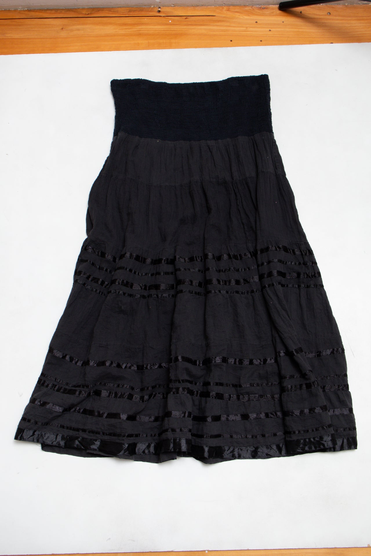 #43 Paradise Skirt Black | c. 187 | Size 8-12