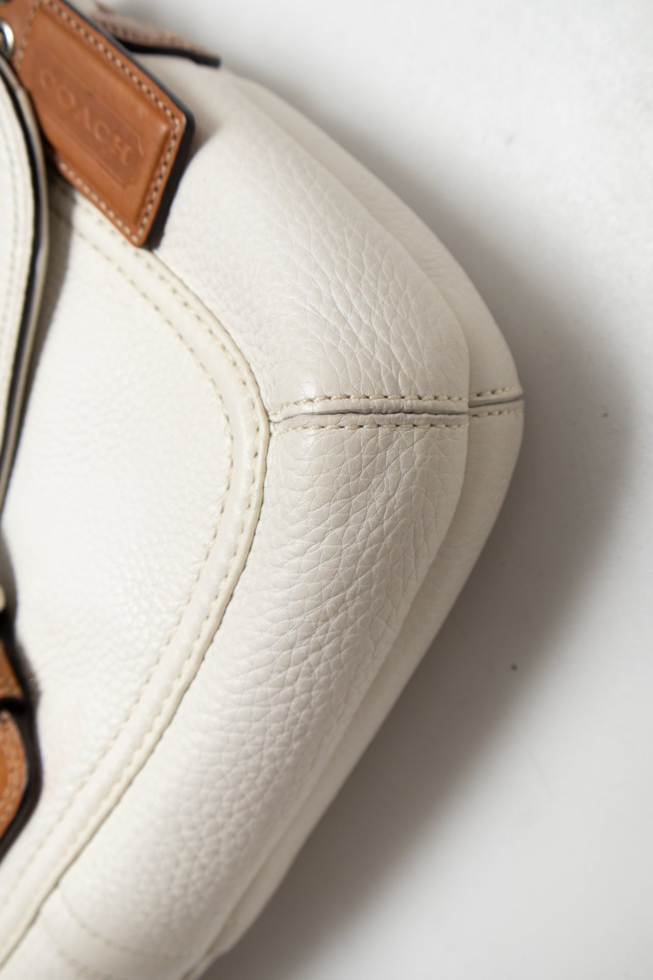 #159 Coach Shoulder Bag White | c. 187 | Size