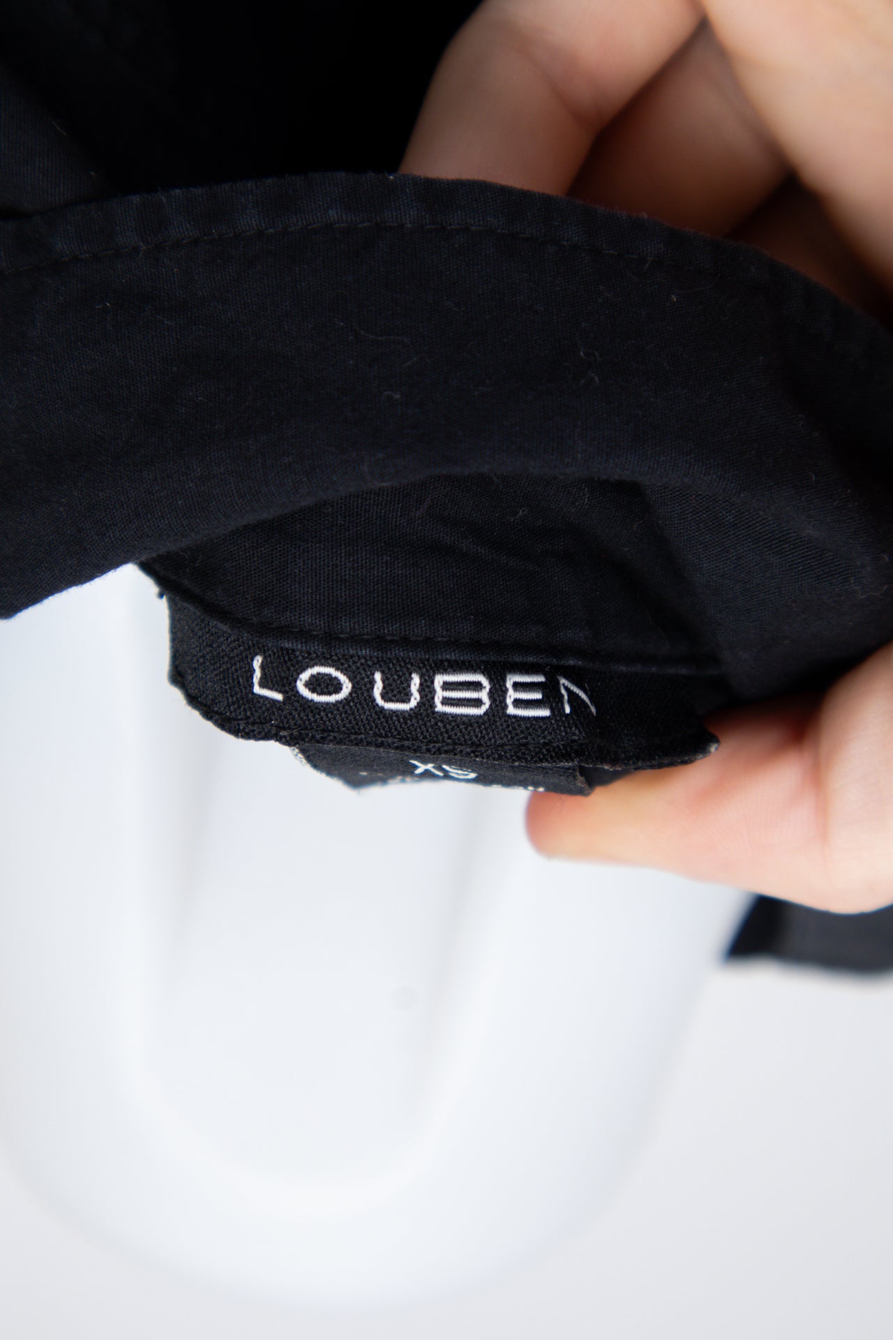 #093 Louben T-shirt Black | c. 200 | Size 8