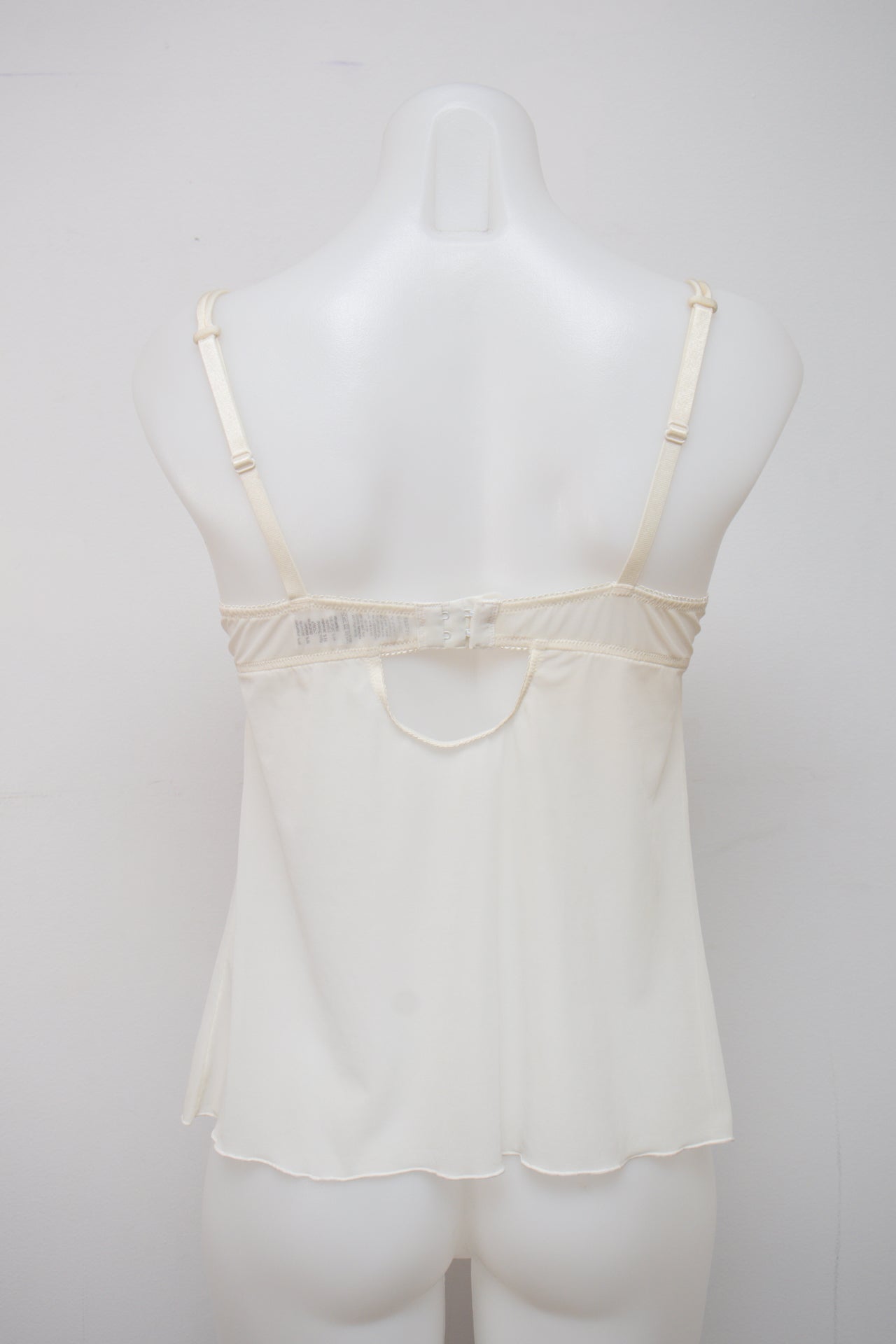 #006 Mar Collection Camisole Top White | c. 200 | Size 10DD