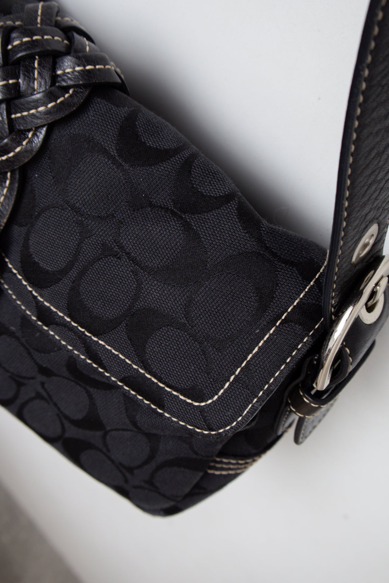 #180 Coach Shoulder Bag Black | c. 200 | Size