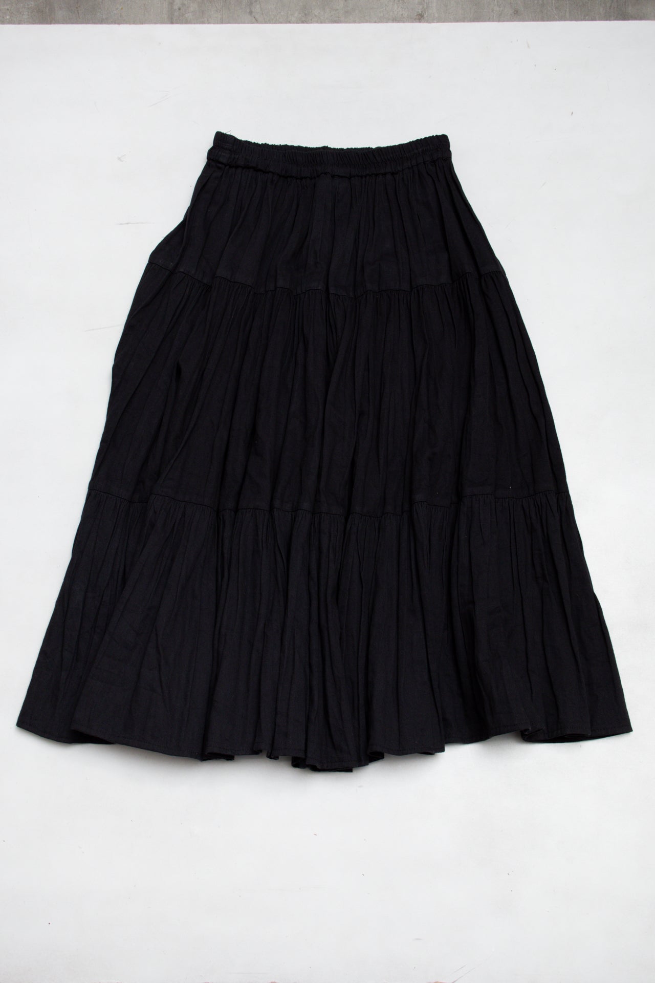 #162 Skirt Black | c. 197 | Size 4/6