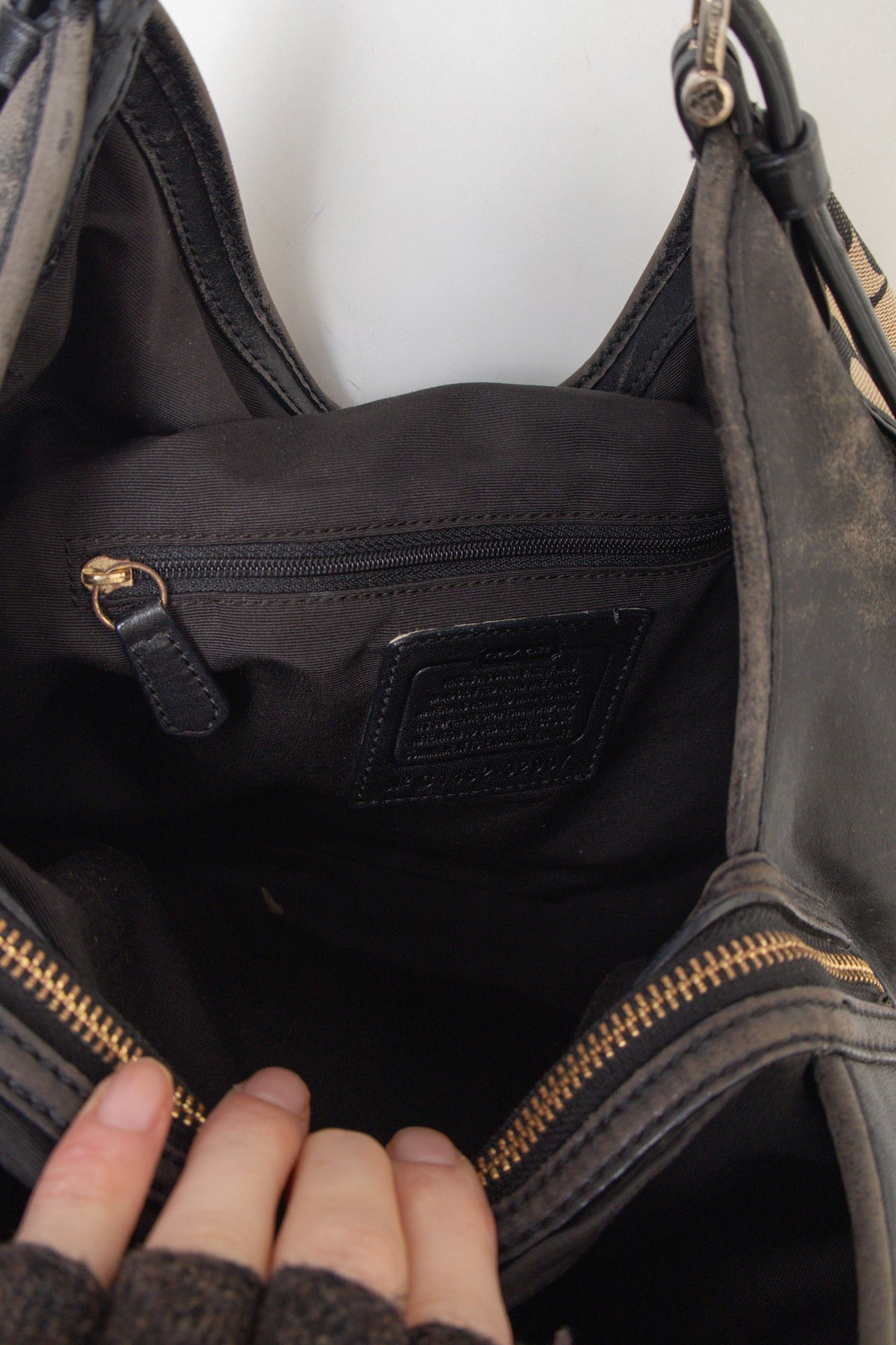 #196 Coach Bag Black | c. 210 | Size