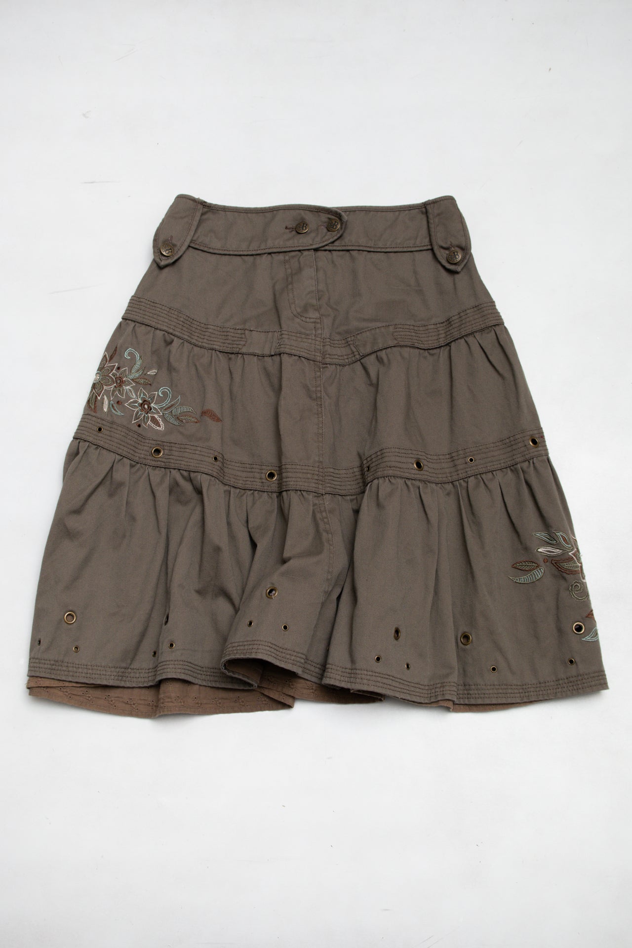 #166 Isshu Skirt Brown | c. 197 | Size 6