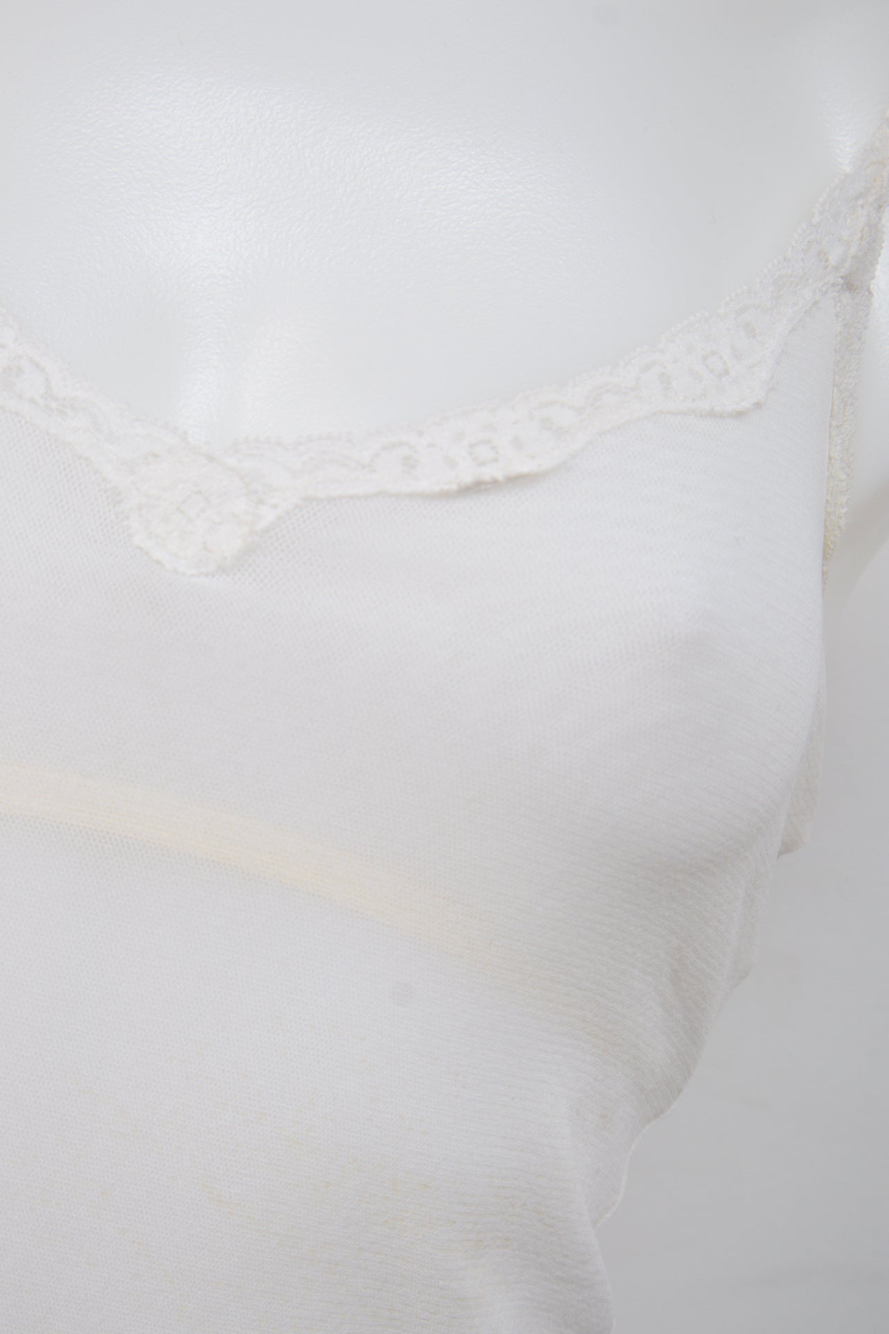 #118 Victoria's Secret Cami Top White | c. 206 | Size 6