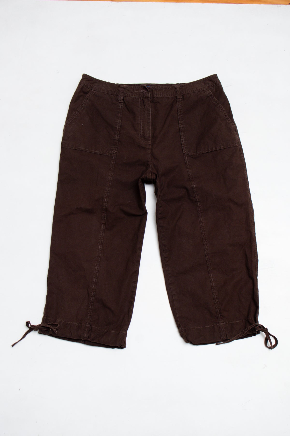 #095 Karen Scott Capris Brown | c. 209 | Size 8