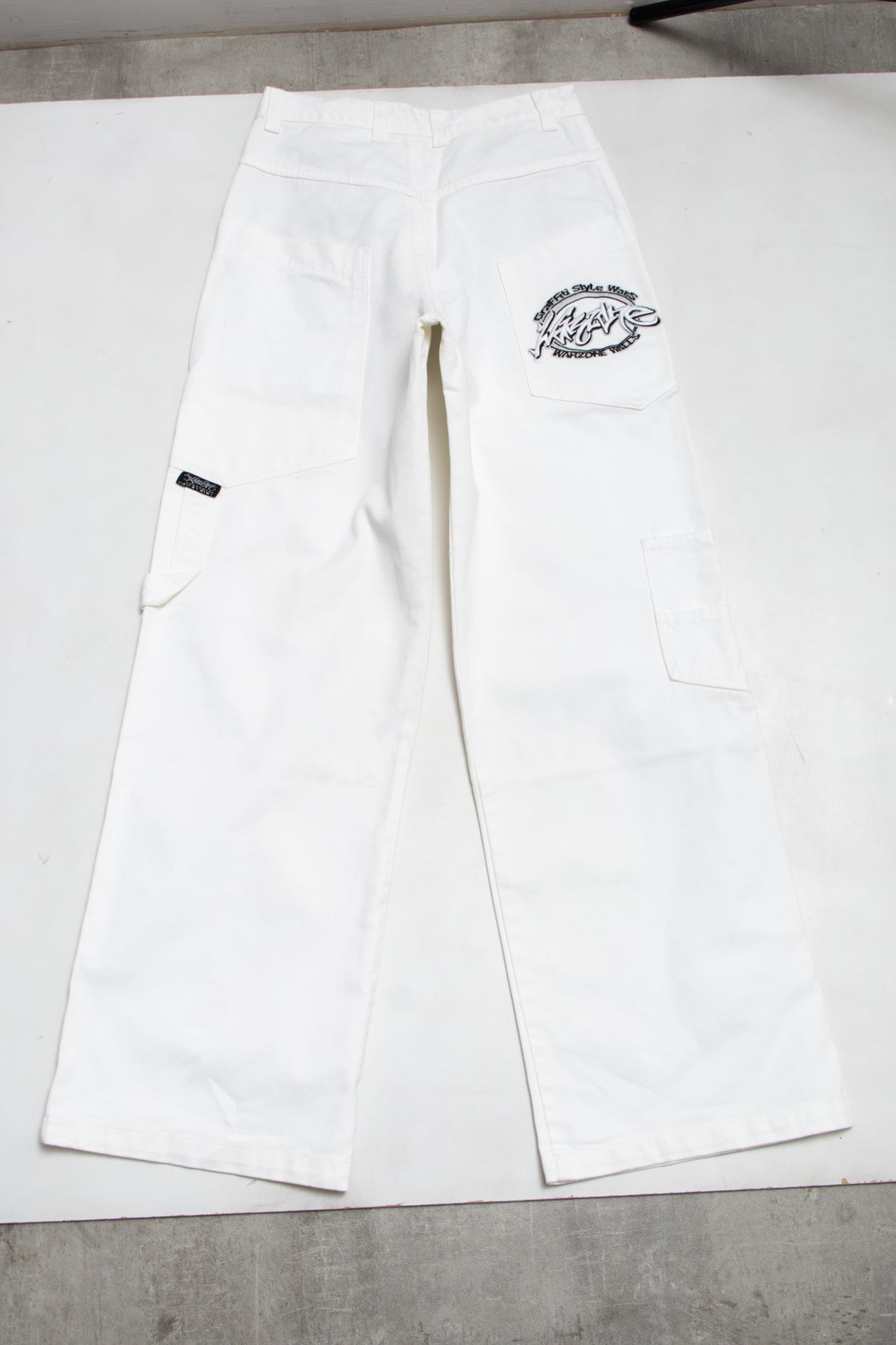 #182 Klayz Pants White | c. 190 | Size 6