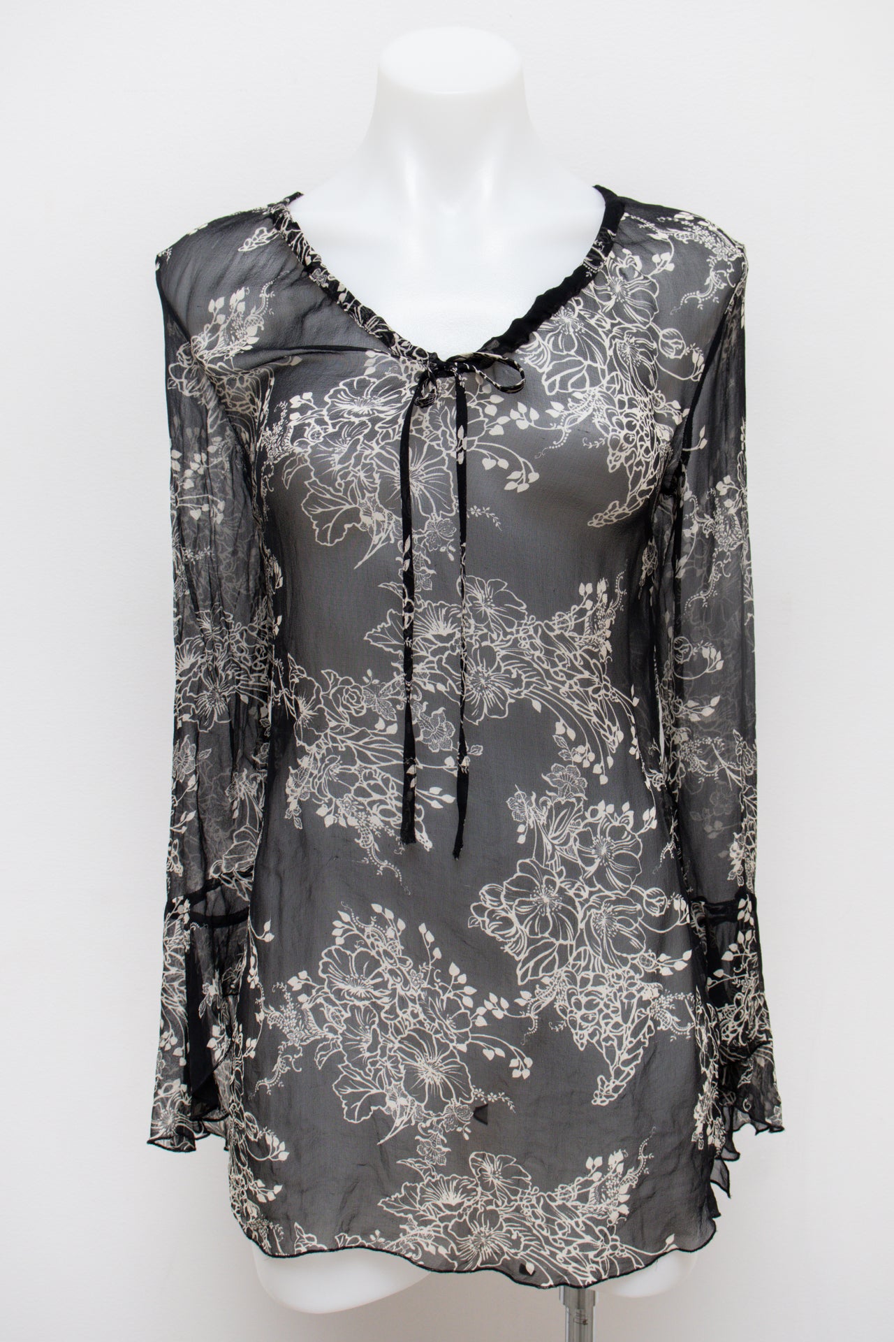 #60 Allison Taylor T-shirt Black | c. 185 | Size 10