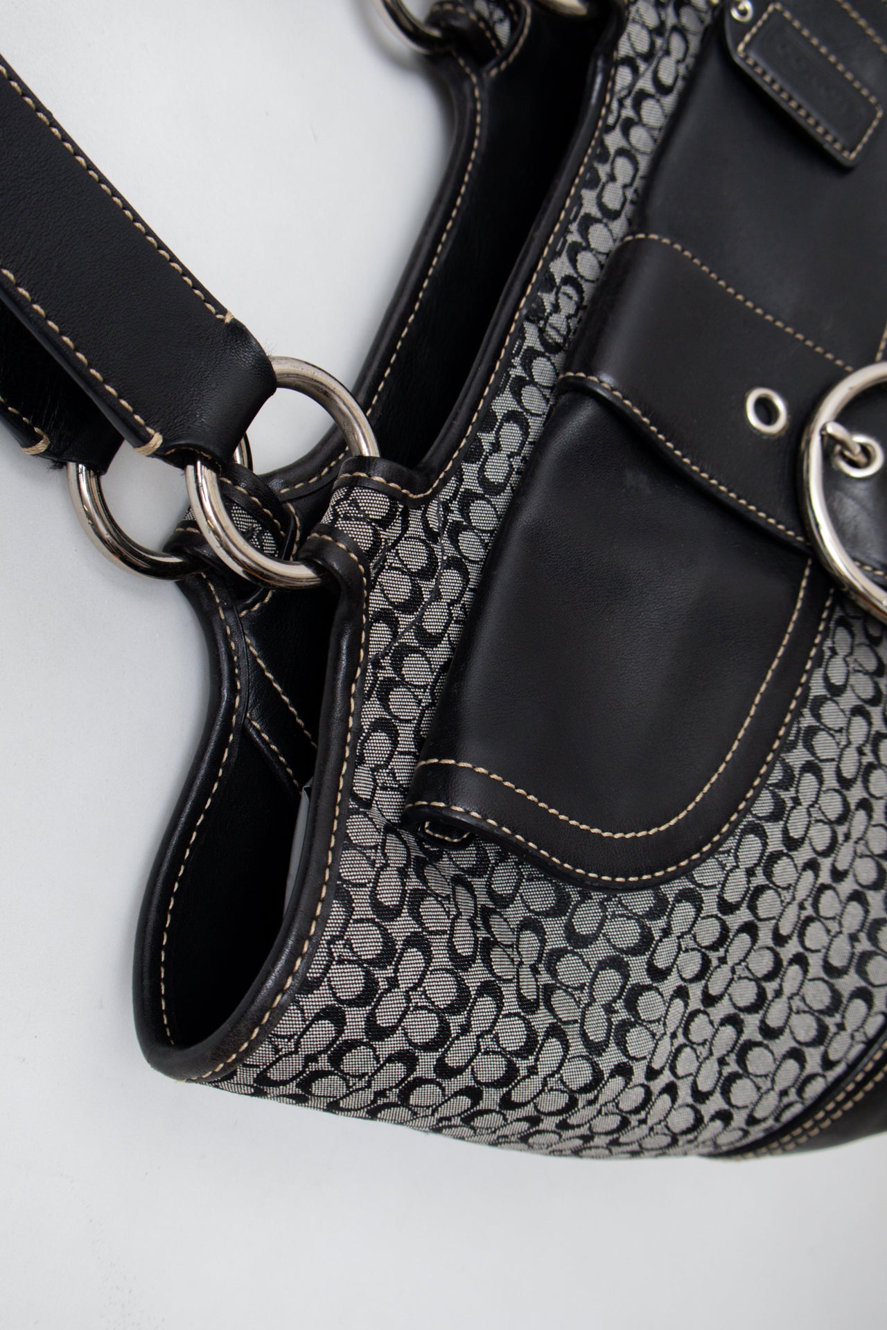 #185 Coach Shoulder Bag Black | c. 200 | Size