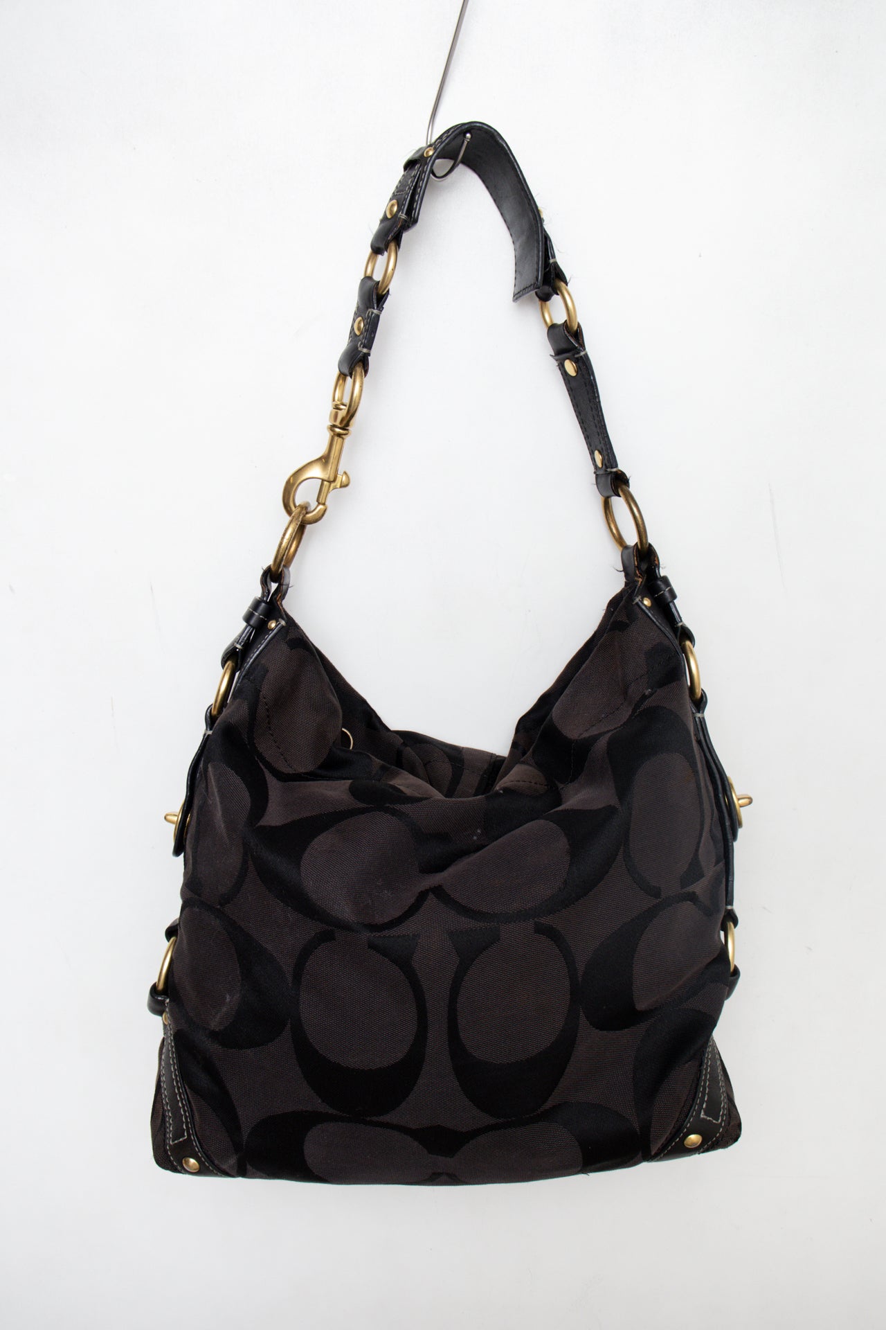 #194 Coach Shoulder Bag Black | c. 195 | Size