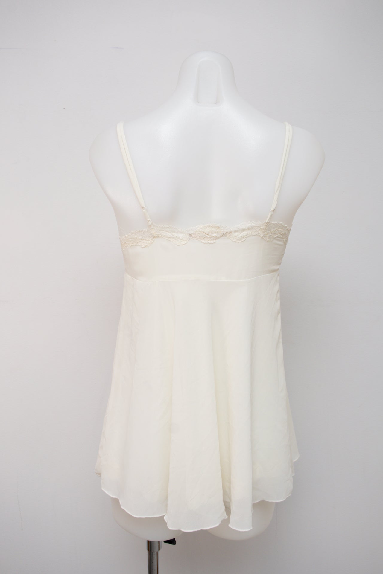 #012 Victoria's Secret Cami Top White | c. 199 | Size 8