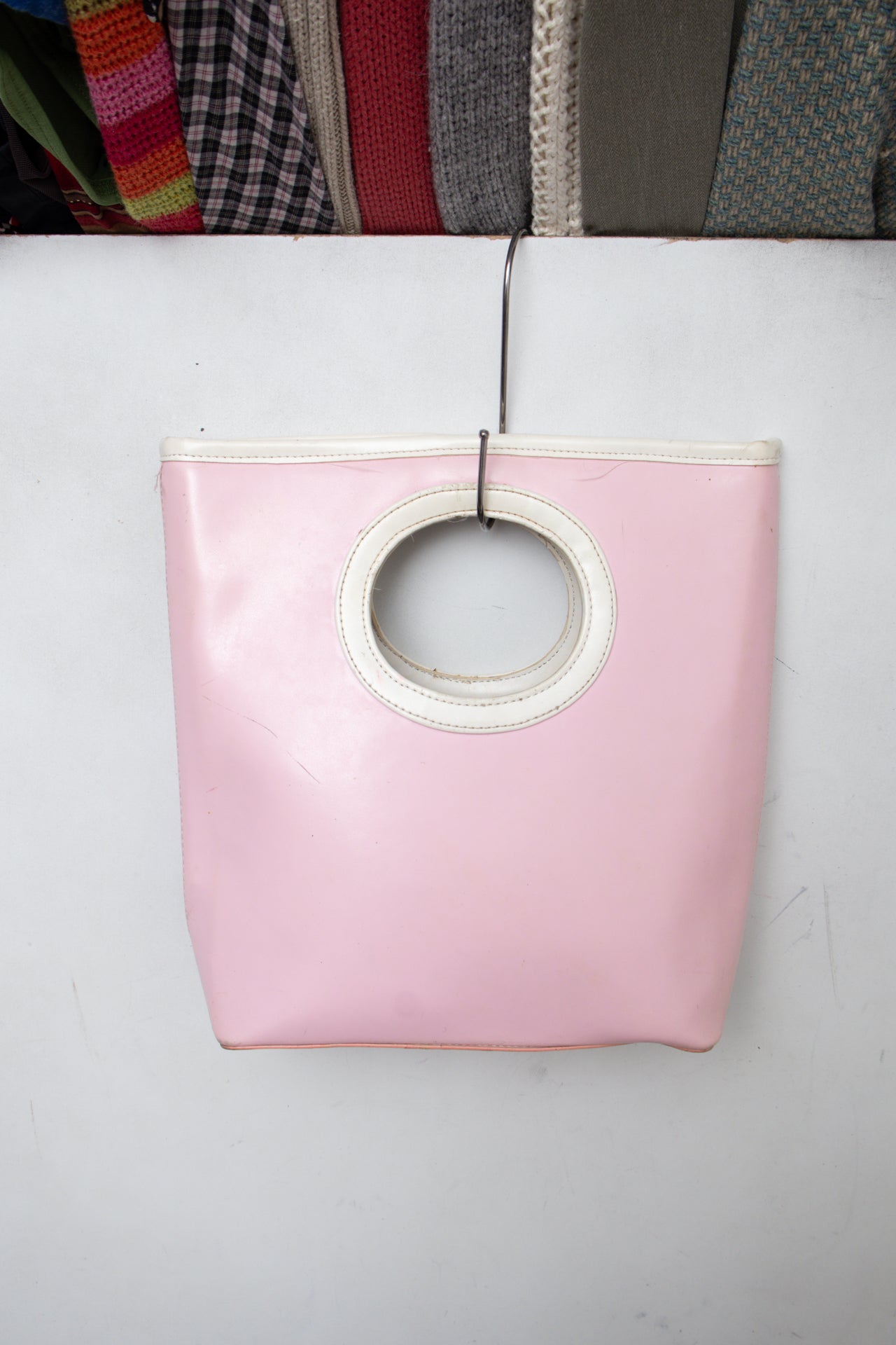 #198 Shoulder Bag Pink | c. 203 | Size