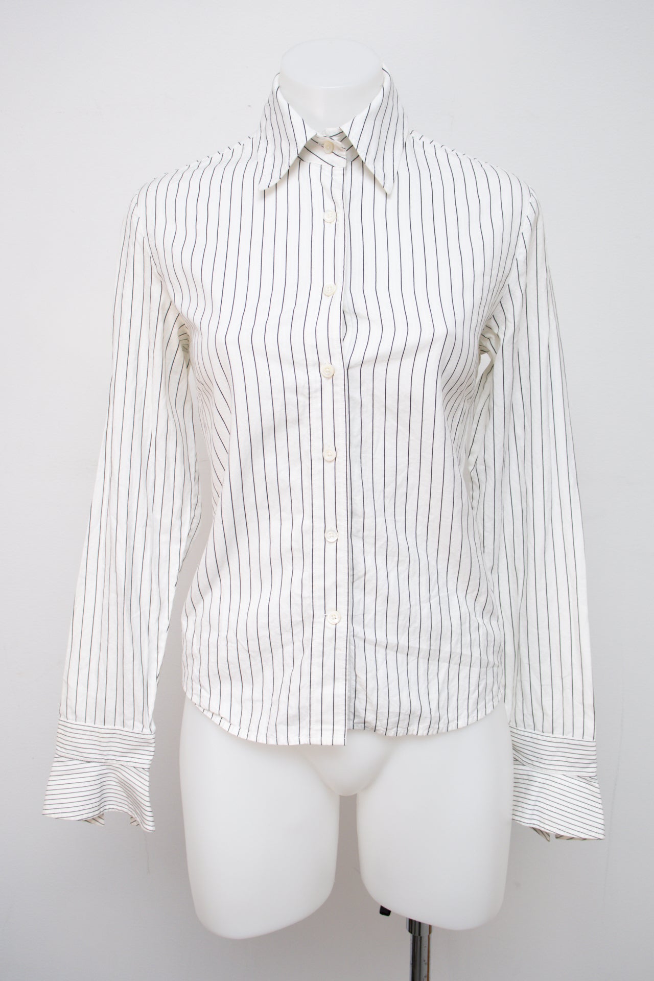 #105 T-shirt White | c. 199 | Size 10