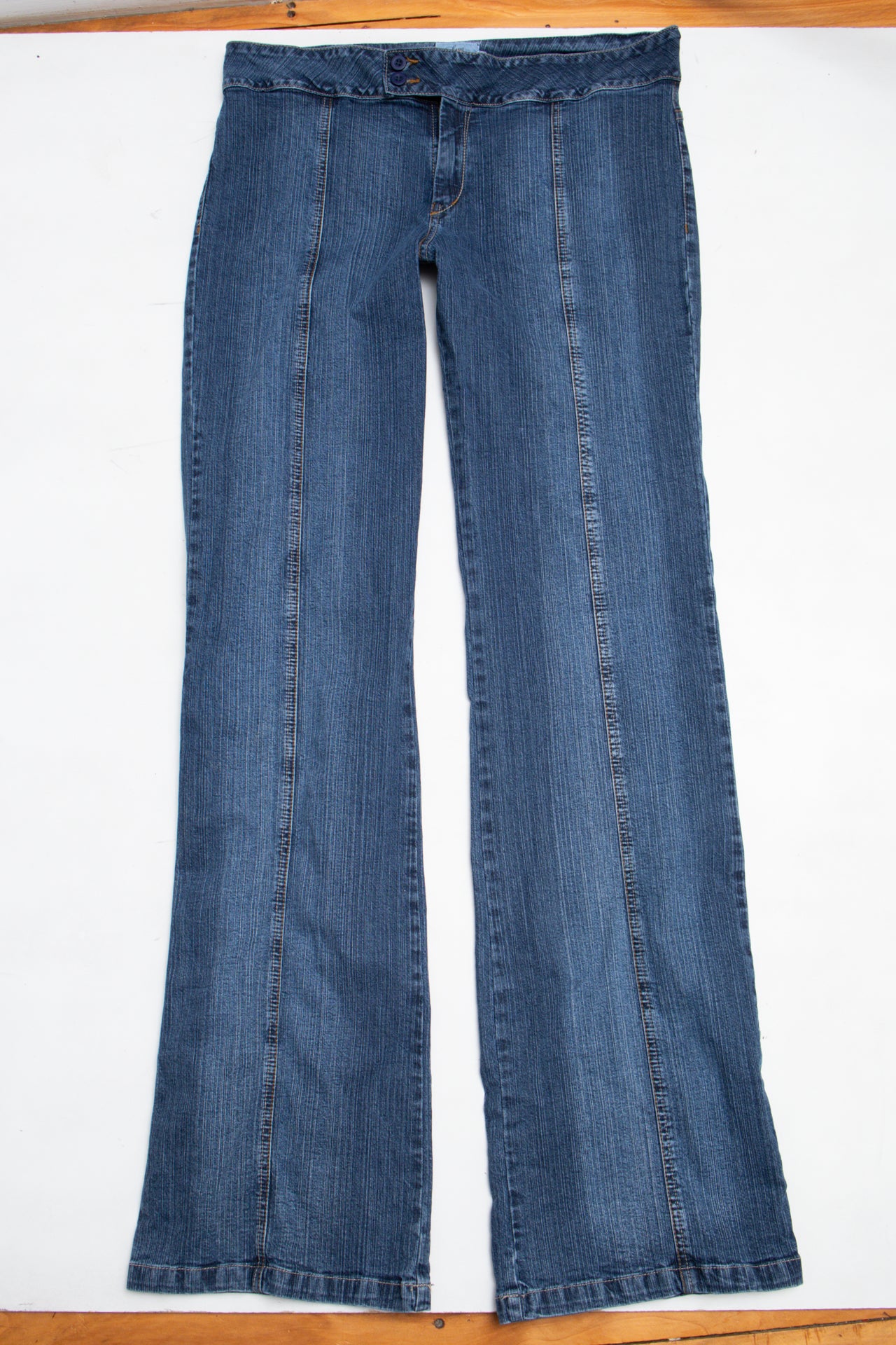 #085 Long Elegant Legs Jeans Blue | c. 206 | Size 14