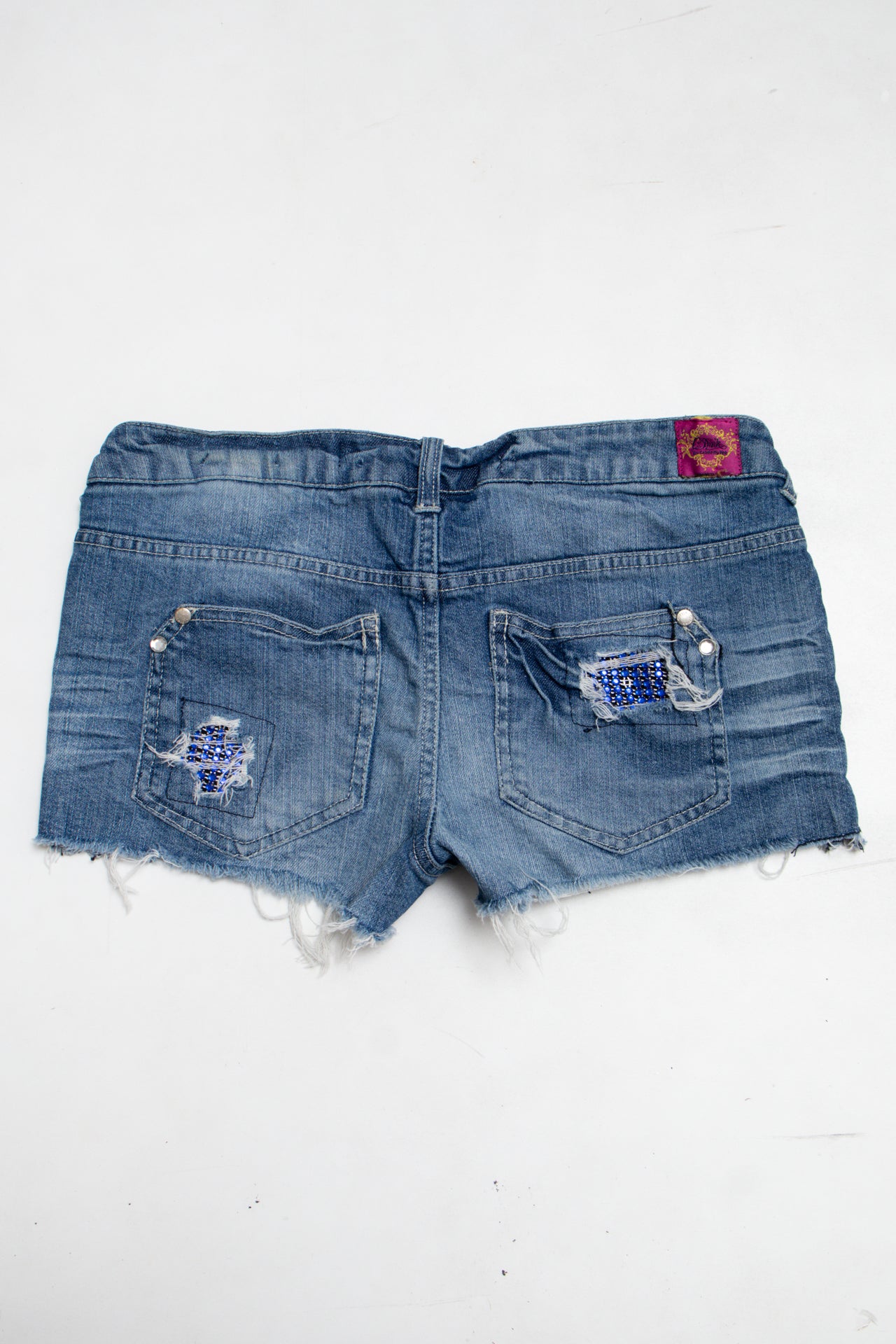 #132 Pink Shorts Blue | c. 189 | Size 8