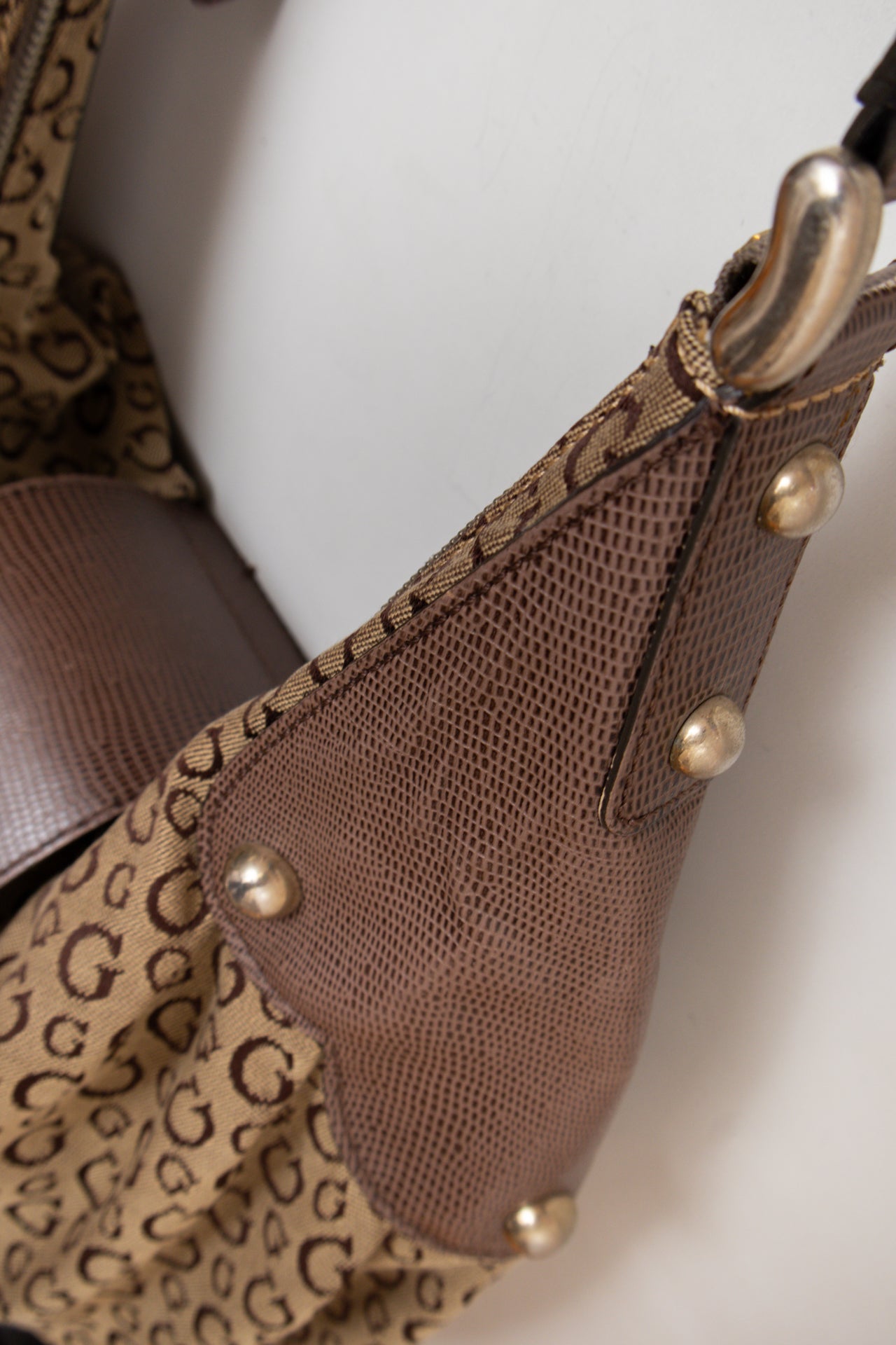 #202 Guess Shoulder Bag Brown | c. | Size