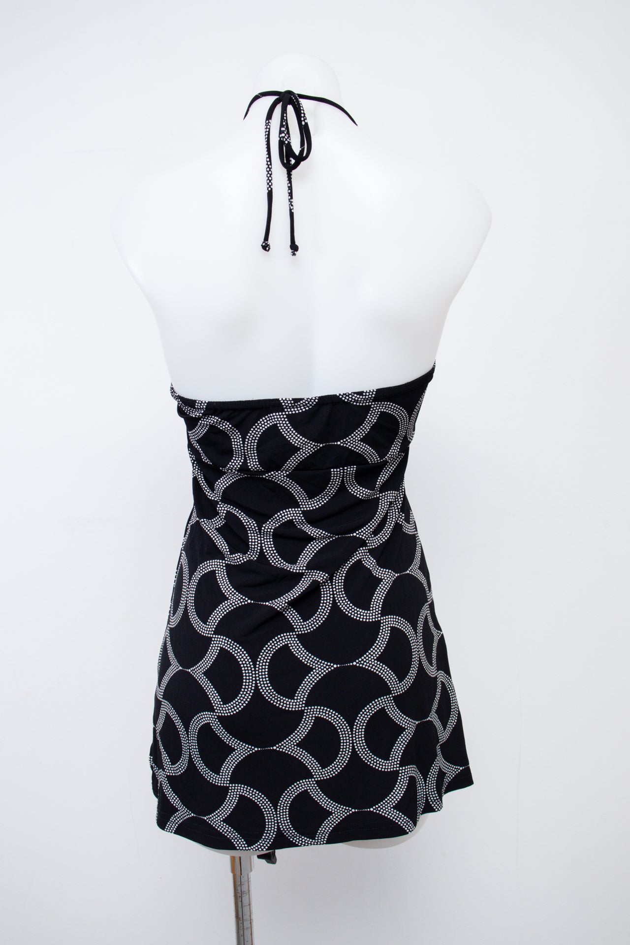 #044 Self Esteem Halter Top Black | c. 207 | Size 8
