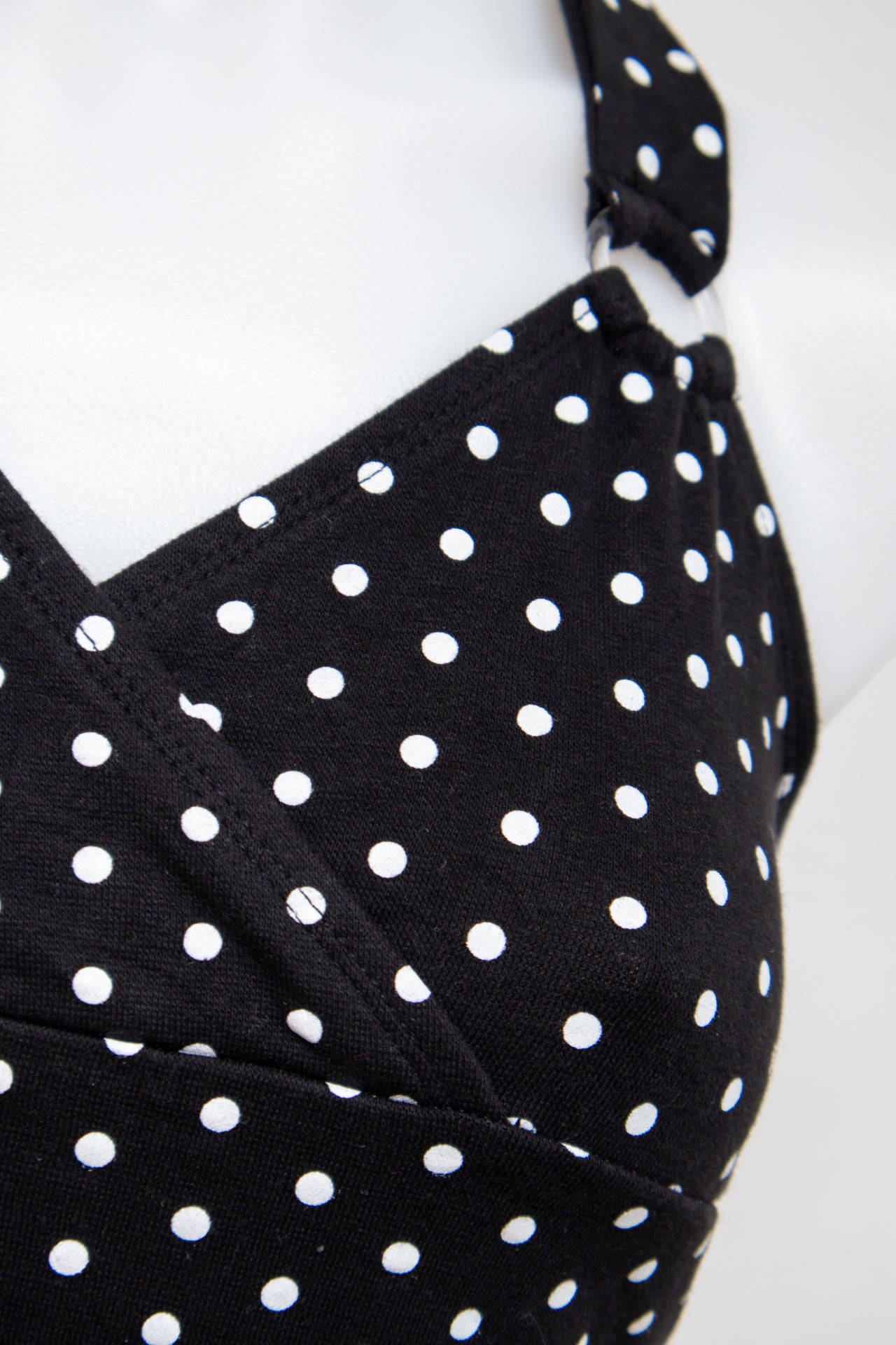 #16 Energie Halter Top Black | c. 196 | Size 8